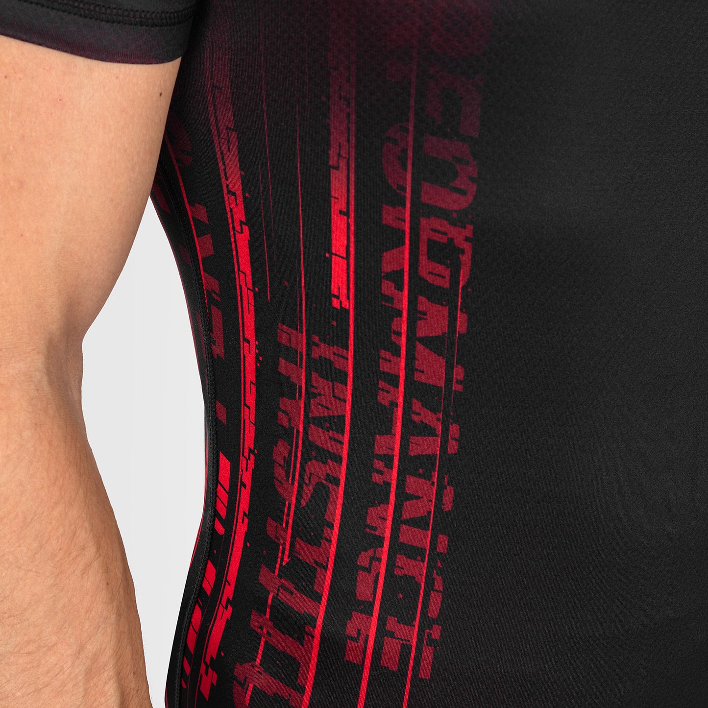 Rashguard à manches courtes pour hommes UFC Venum Performance Institute 2.0 - Noir/Rouge - product-type_T-Shirts de Compression