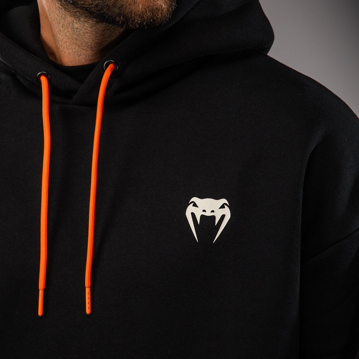 Sweat à Capuche Venum Eclipse – Noir/Ivoire