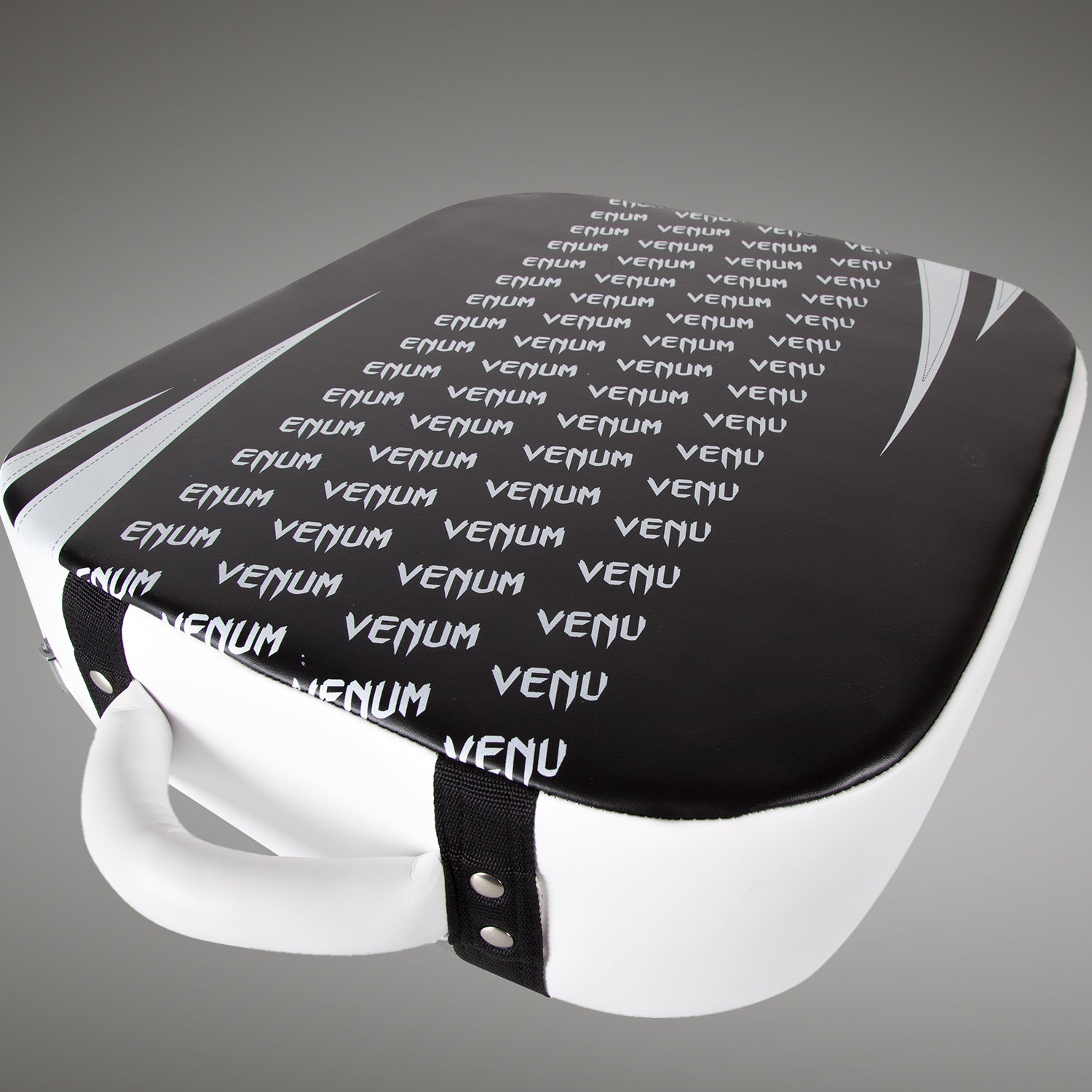 Valise de frappe Venum Absolute - Noir/Blanc - product-type_Boucliers de frappe