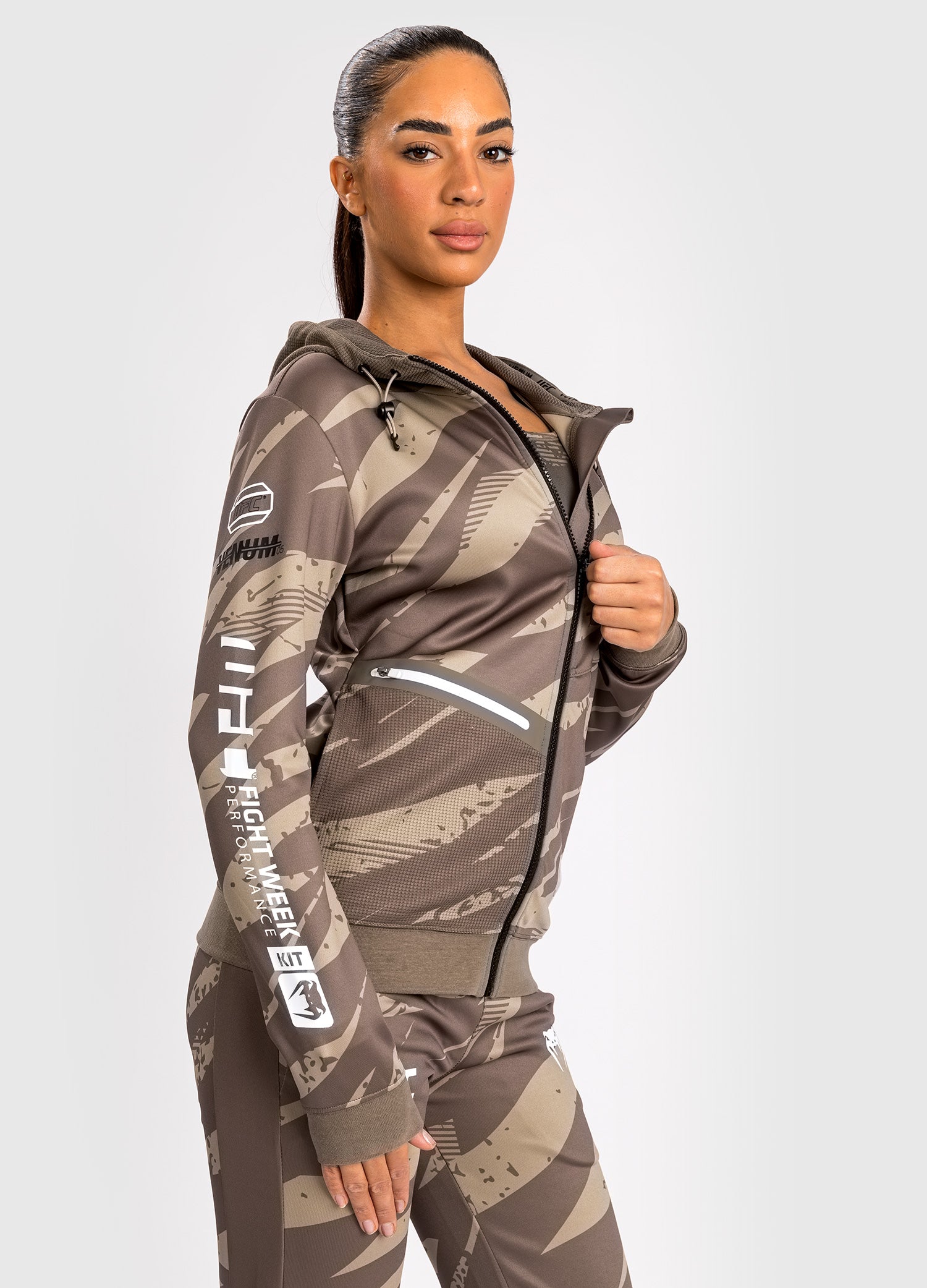Veste À Capuche Zippé pour Femmes UFC Adrenaline by Venum Fight Week - Desert Camo - product-type_Sweatshirts