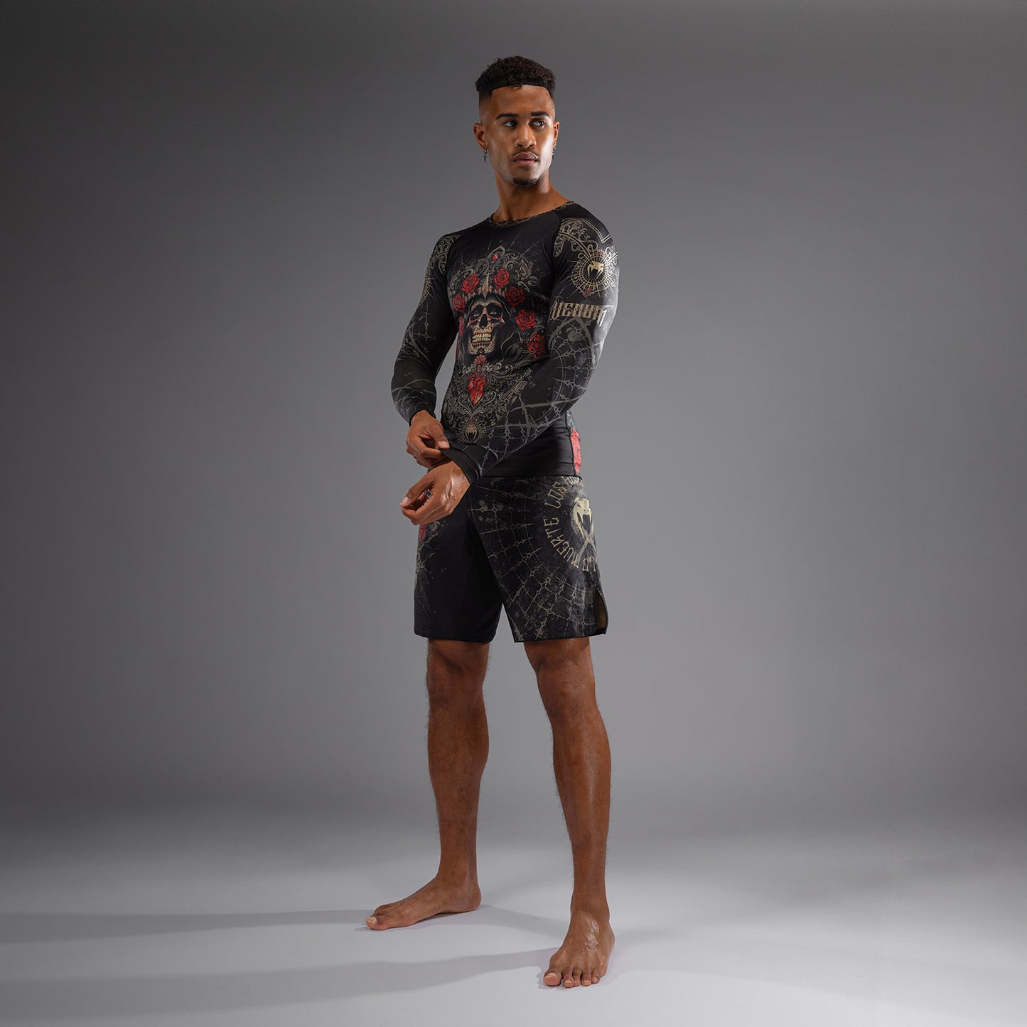 Rashguard à Manches Longues pour Hommes Venum Santa Muerte 5.0 - Noir Profond/Or - product-type_T-Shirts de Compression