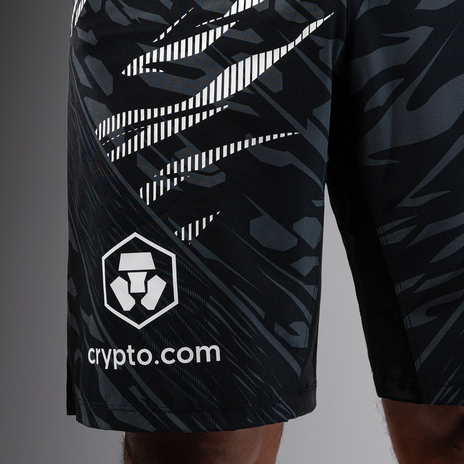 Shorts de Combat pour Hommes UFC Fusion by Venum Authentic Fight Night - Coupe Longue - Noir - product-type_Shorts de MMA