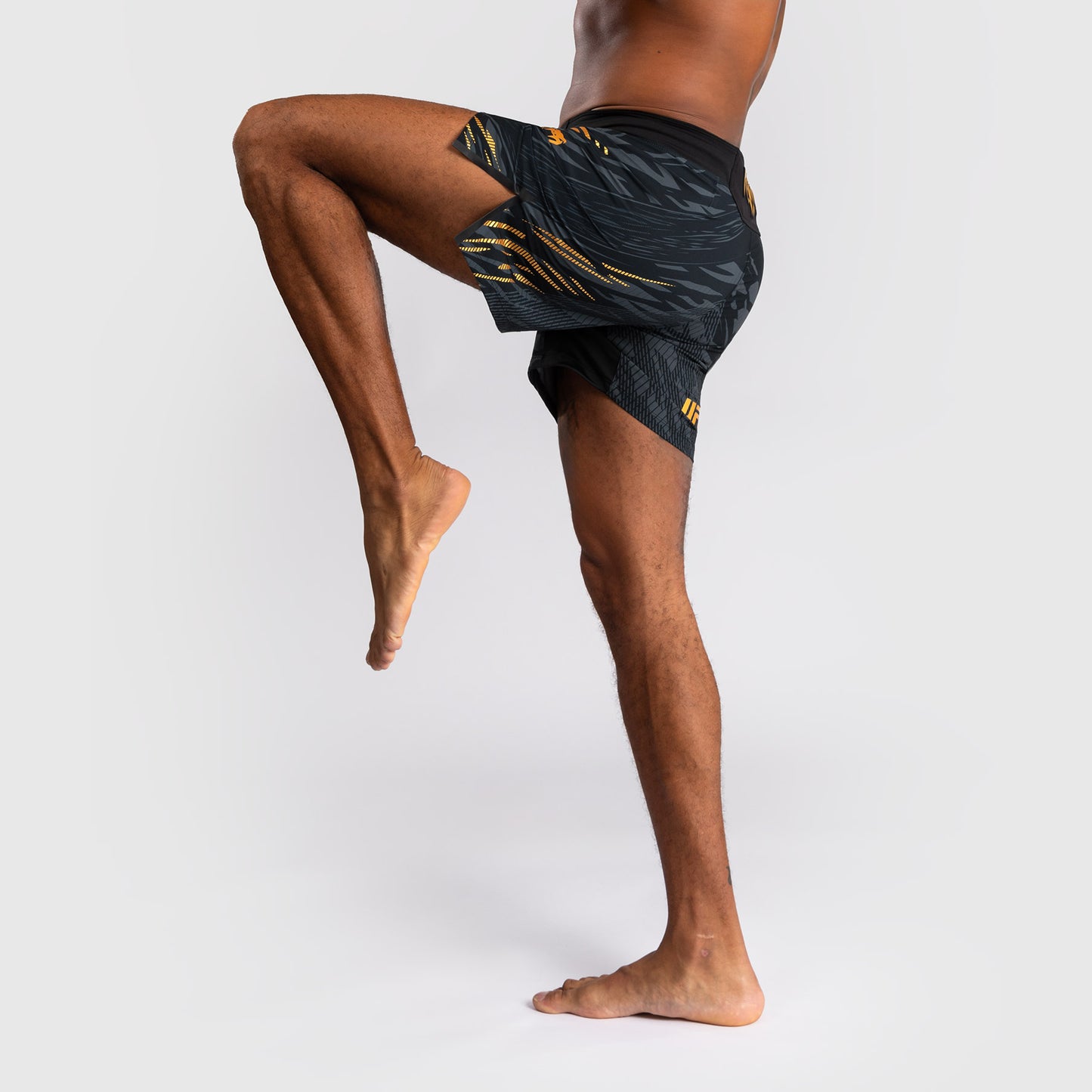 Shorts de Combat pour Hommes UFC Fusion by Venum Personnalisé Authentic Fight Night - Coupe Courte - Champion - product-type_Shorts de MMA