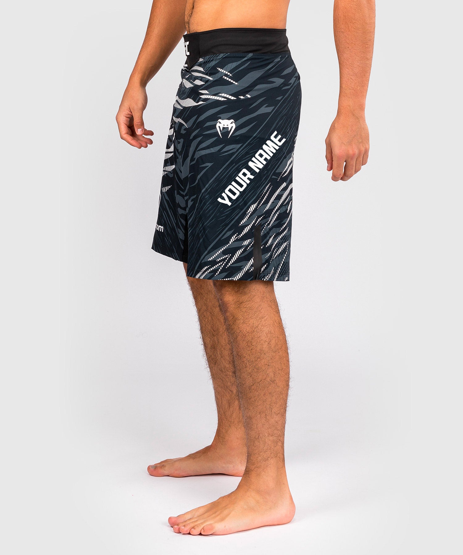 Shorts de Combat pour Hommes UFC Fusion by Venum Personnalisé Authentic Fight Night - Coupe Longue - Noir - product-type_Shorts de MMA
