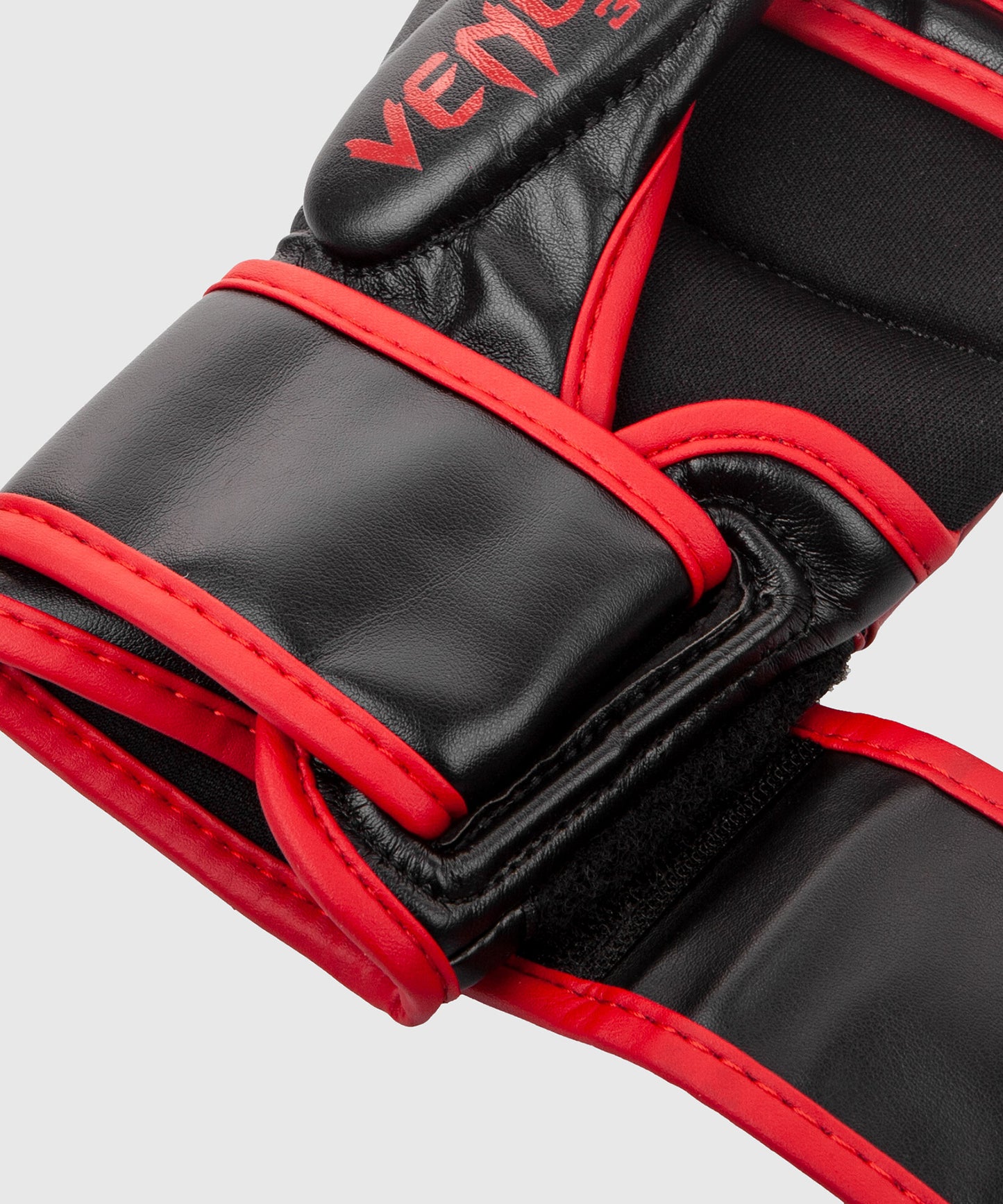 Gants de sparring Noir/Rouge Venum Challenger 3.0 - product-type_Gants de Sparring