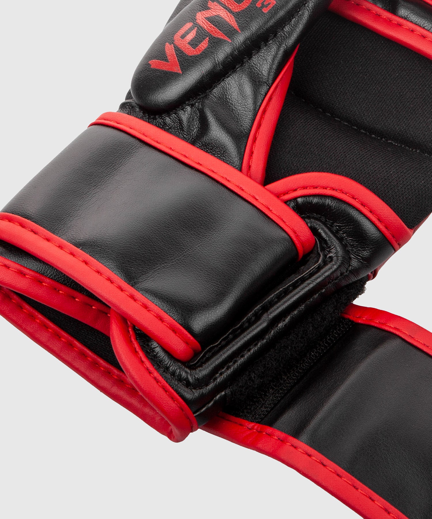 Gants de sparring Noir/Rouge Venum Challenger 3.0 - product-type_Gants de Sparring