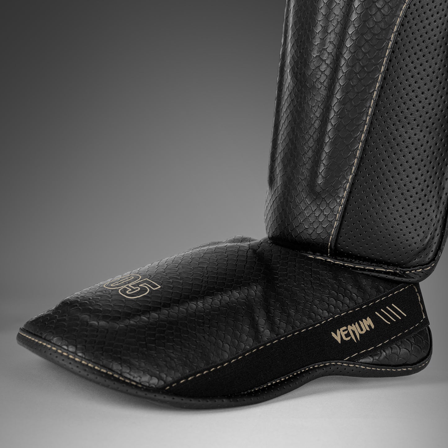 Protège-tibias Venum Impact Evo Scales – Noir - product-type_Protège-tibias
