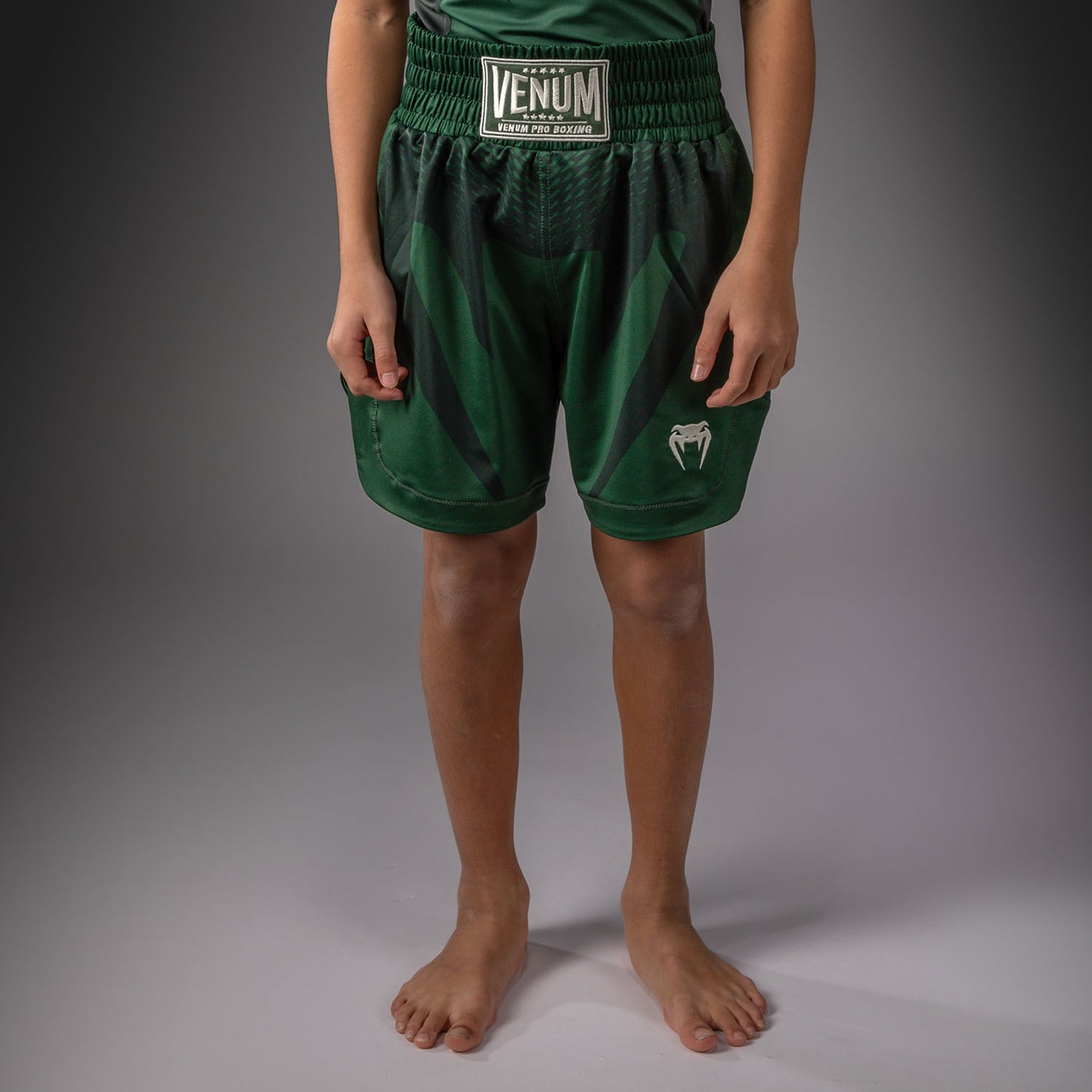 Short de Boxe Enfant Venum Attack - Vert Forêt/Blanc Cassé - product-type_Shorts de boxe