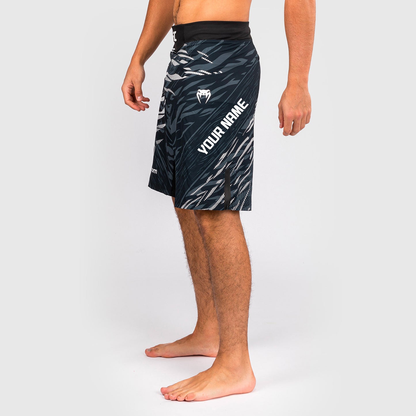 Shorts de Combat pour Hommes UFC Fusion by Venum Personnalisé Authentic Fight Night - Coupe Longue - Noir - product-type_Shorts de MMA
