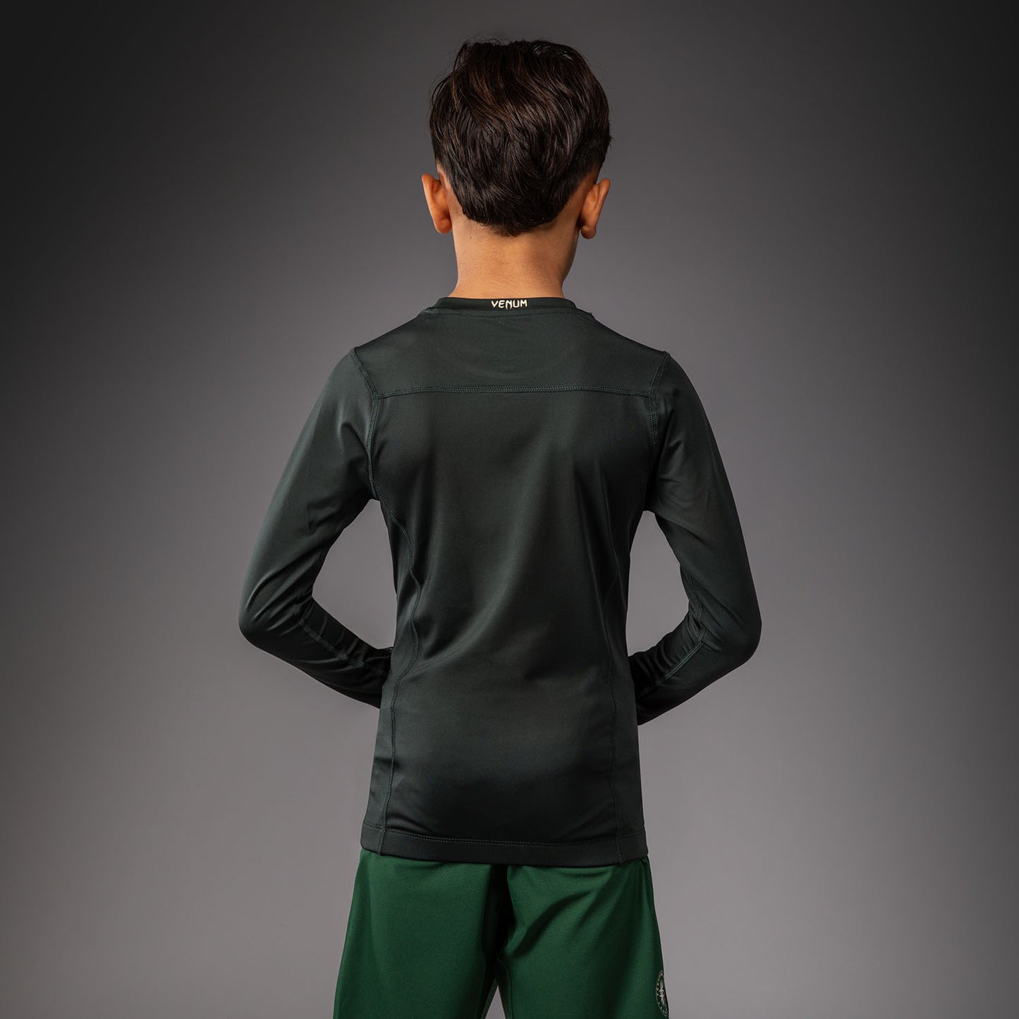 Rashguard Manches Longues Enfant Venum Attack - Vert Forêt/ Blanc Cassé - product-type_T-Shirts de Compression