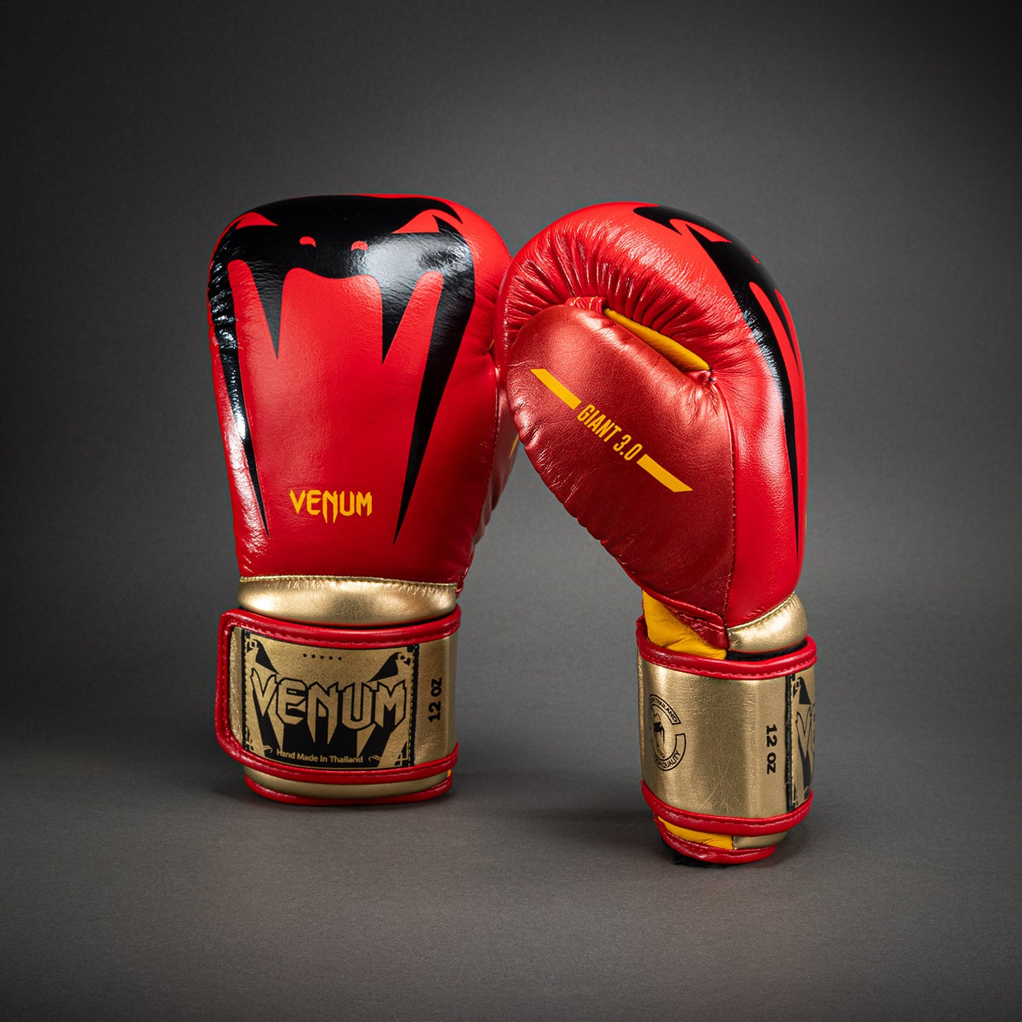 Gants de boxe Venum Giant 3.0 - Rouge/Jaune/Doré - product-type_Gants de boxe