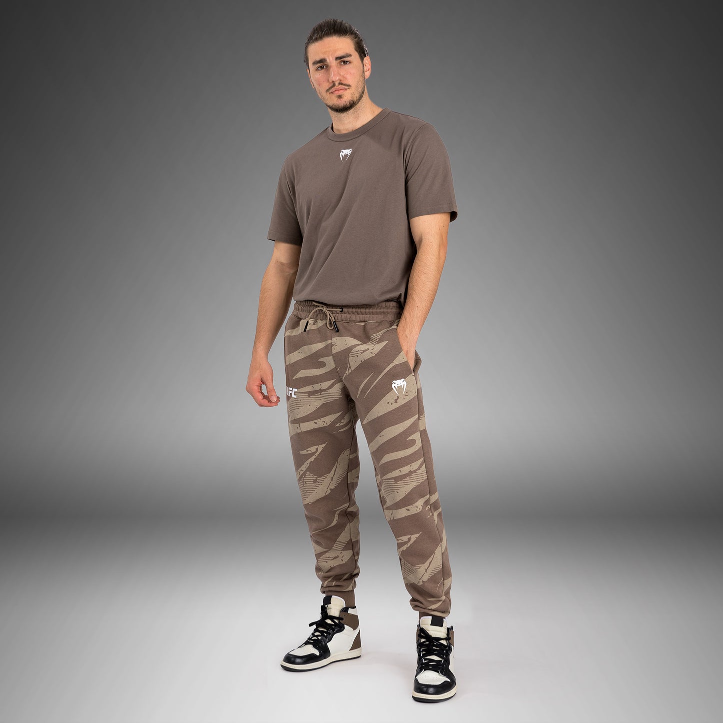 Pantalon pour Hommes UFC Adrenaline by Venum Fight Week - Desert Camo - product-type_Pantalons de jogging