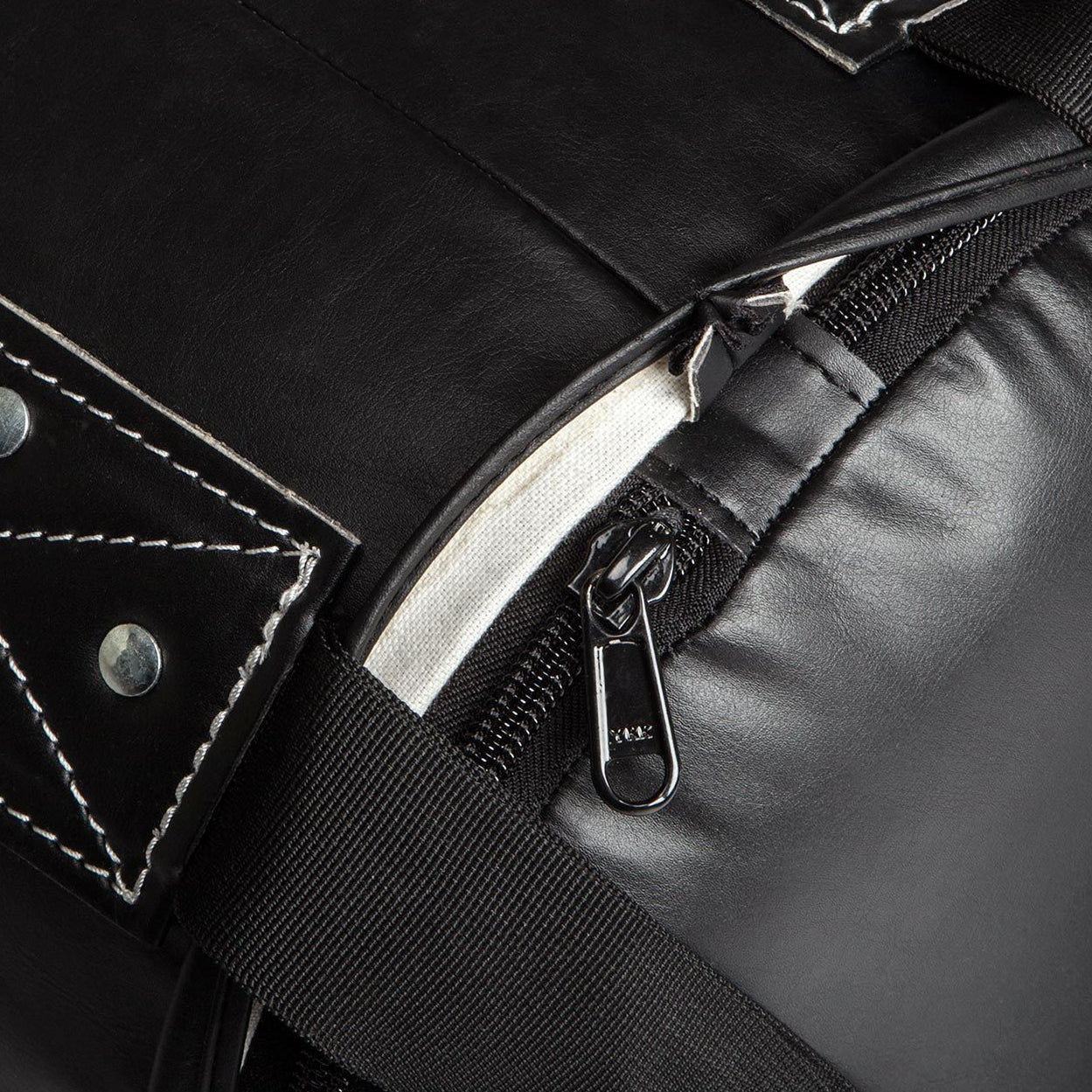 Sac de Frappe Venum Challenger + Crochet de Fixation - Plein - 150cm - Noir/Blanc - product-type_Sacs de frappe
