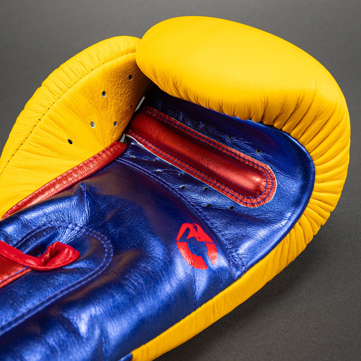 Gants de boxe Venum Giant 3.0 - Jaune/Bleu/Rouge - product-type_Gants de boxe