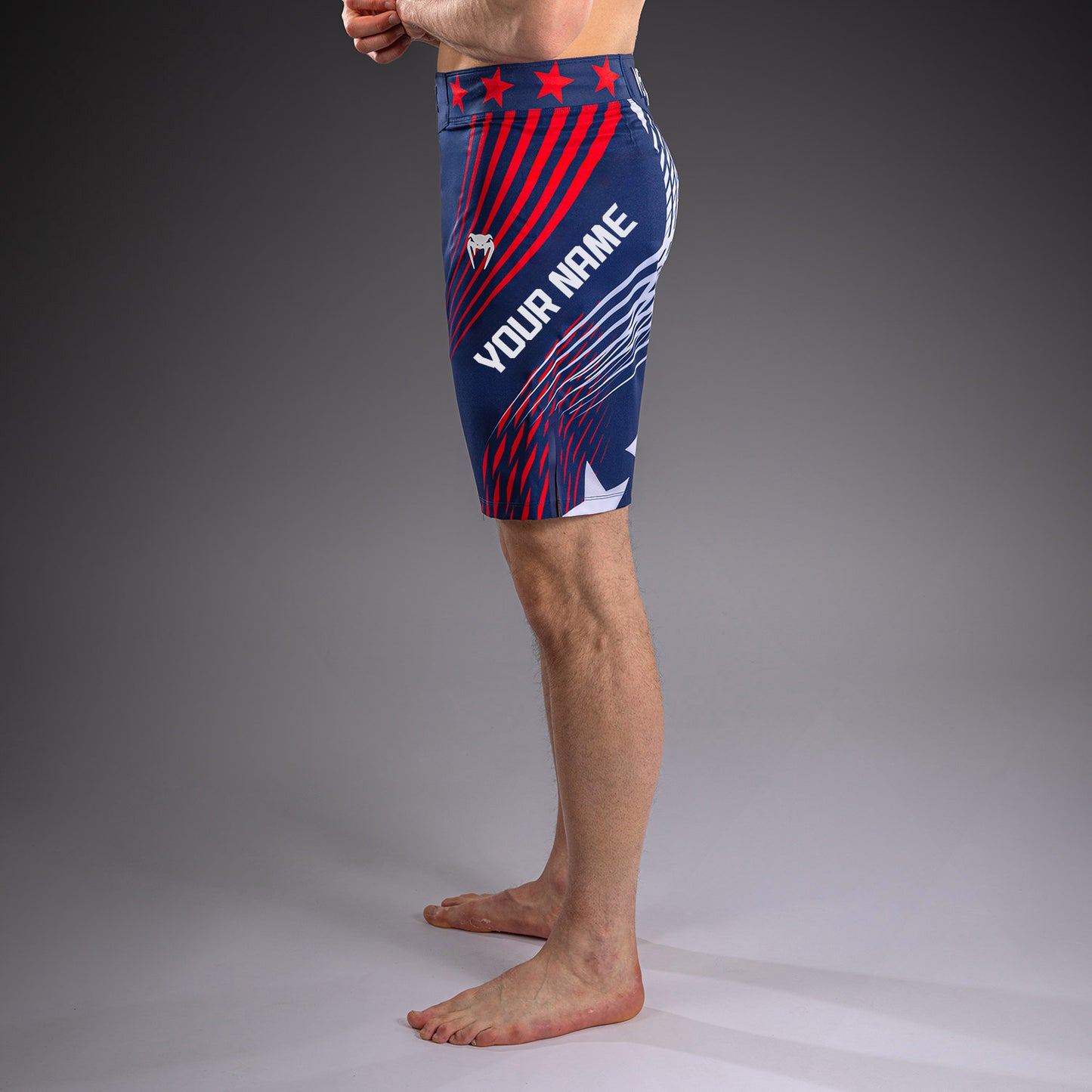 UFC Freedom 250 by Venum Authentic Fight Night Short de combat Personnalisé coupe longue pour homme - Bleu - product-type_Shorts de MMA