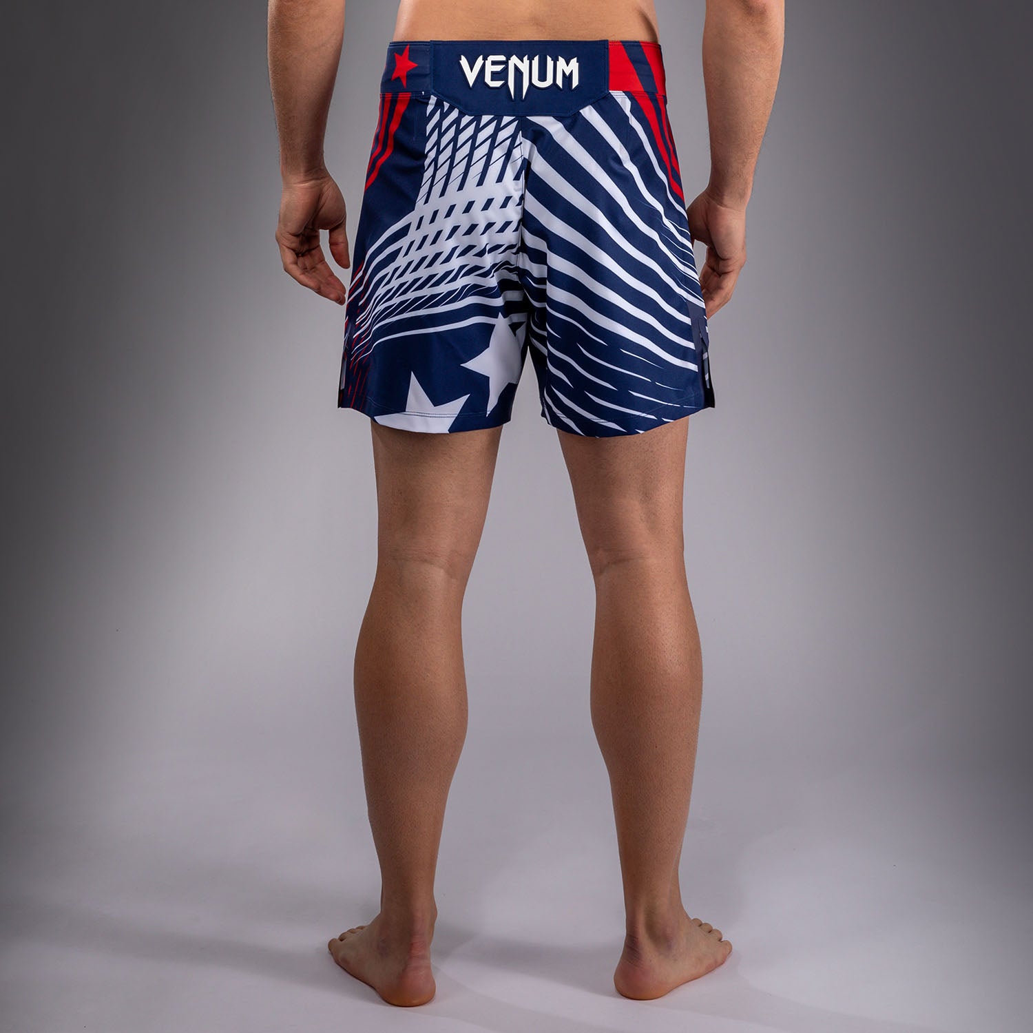 UFC Freedom 250 by Venum Authentic Fight Night Short de combat Personnalisé coupe courte pour homme - Bleu - product-type_Shorts de MMA