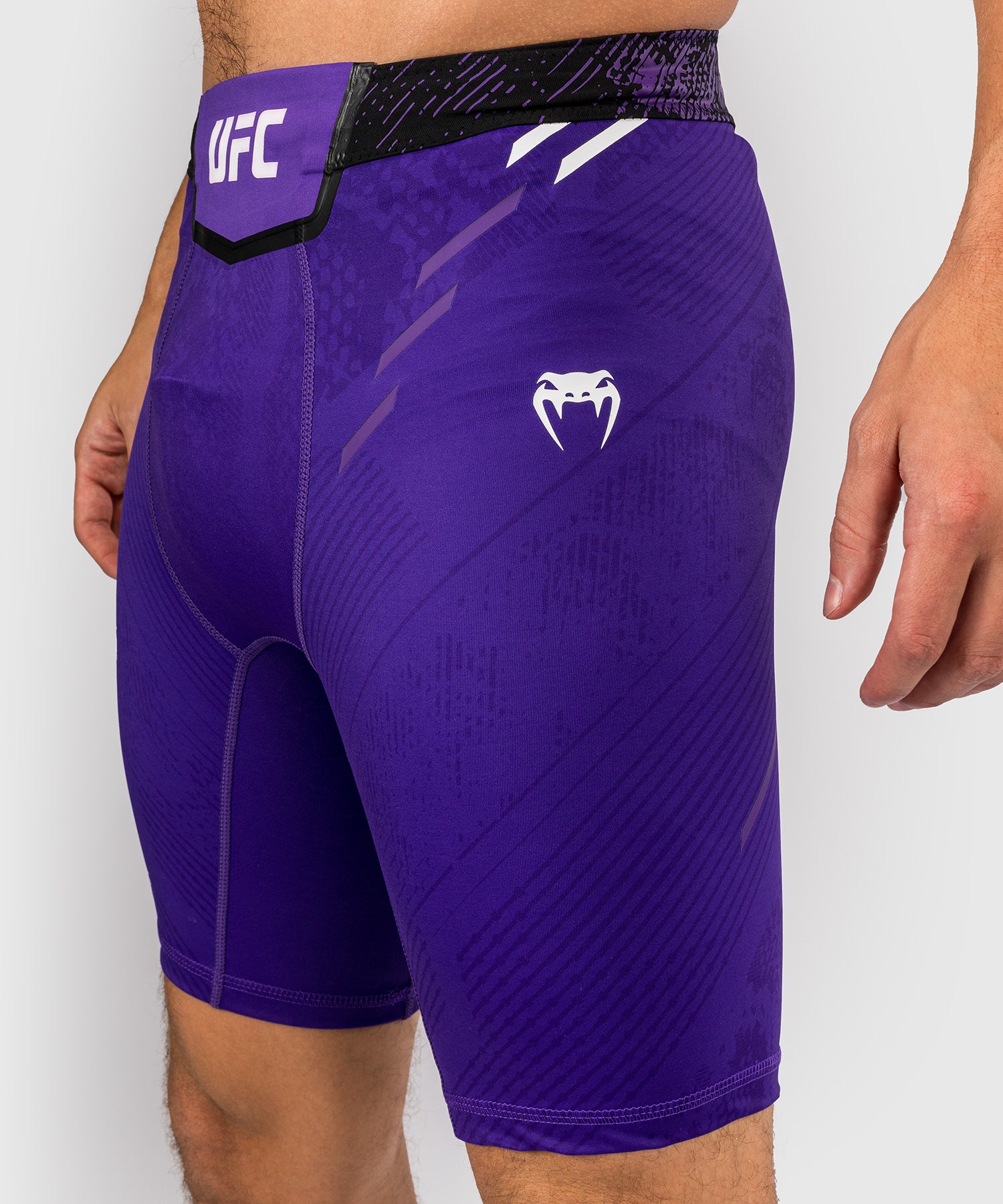 Short de compression pour Hommes UFC Adrenaline by Venum Authentic Fight Night - Violet - product-type_Shorts de compression