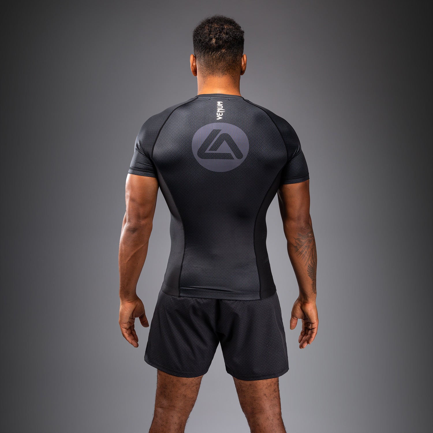 Rashguard à Manches Courtes Venum x Roger Gracie Academy - Noir - product-type_T-Shirts de Compression