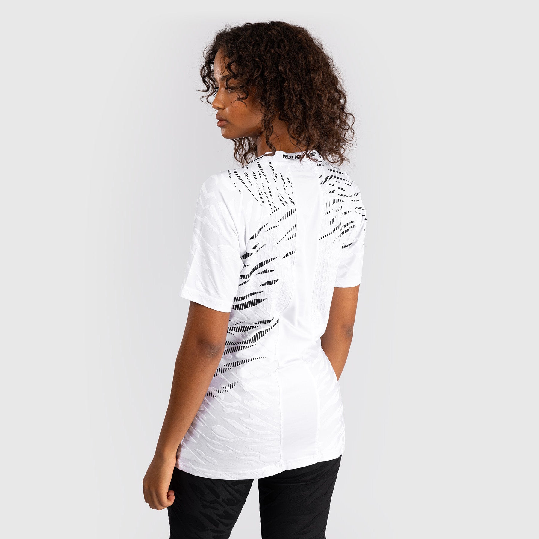 T-shirt Dry-Tech pour Femmes UFC Fusion by Venum Personnalisé Authentic Fight Night - Blanc - product-type_T-Shirts Dry Tech