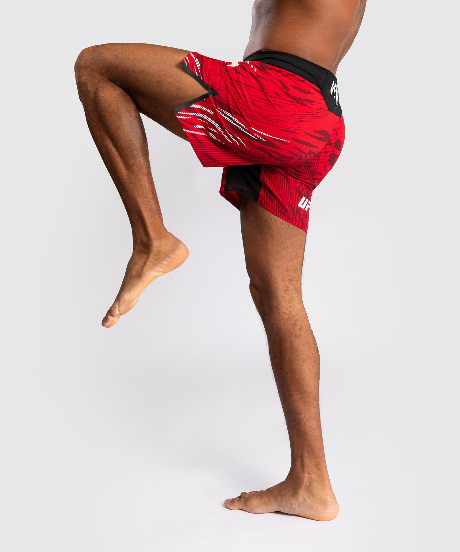 Shorts de Combat pour Hommes UFC Fusion by Venum Authentic Fight Night - Coupe Courte - Rouge - product-type_Shorts de MMA