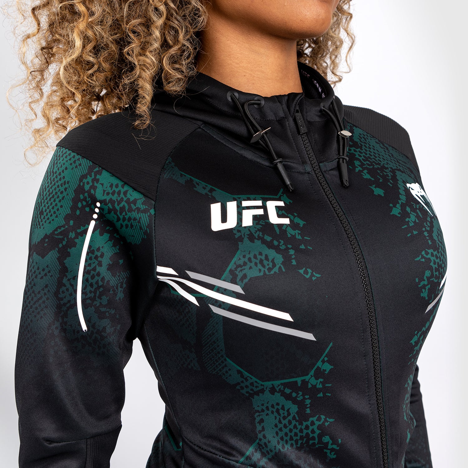 Sweat à capuche pour femmes UFC Adrenaline by Venum Authentic Fight Night - Emerald Edition - Vert/Noir - product-type_Vestes