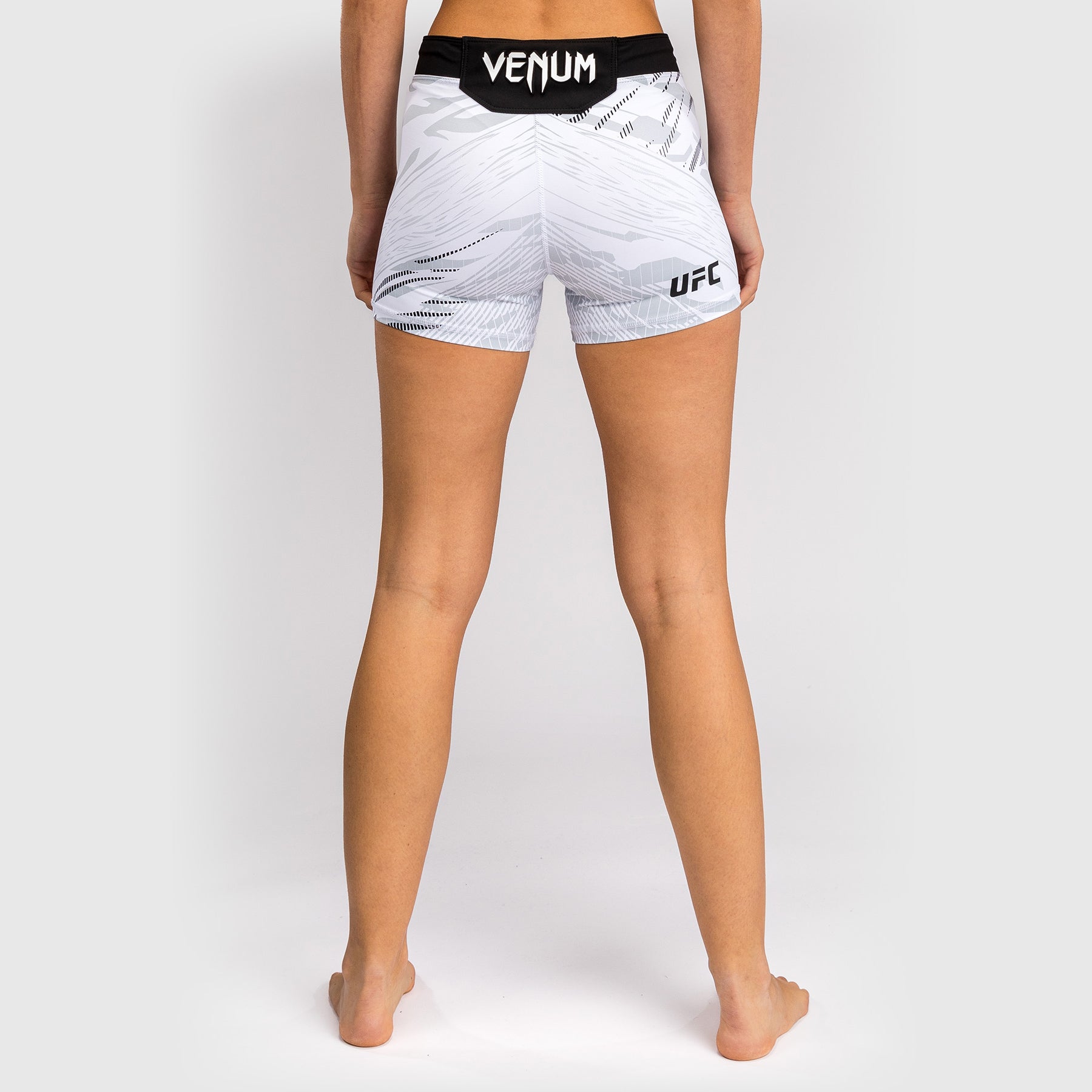 Short de compression pour Femmes UFC Fusion by Venum Authentic Fight Night - Coupe Courte - Blanc - product-type_Shorts de compression