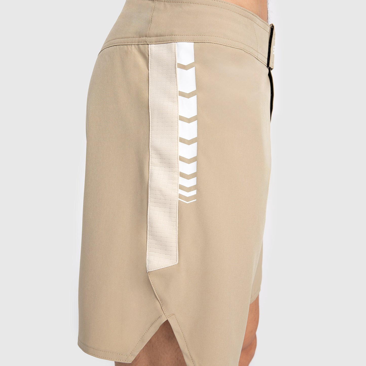 Short de Combat pour Hommes Venum Tempest - Beige/Sable - product-type_Shorts de MMA
