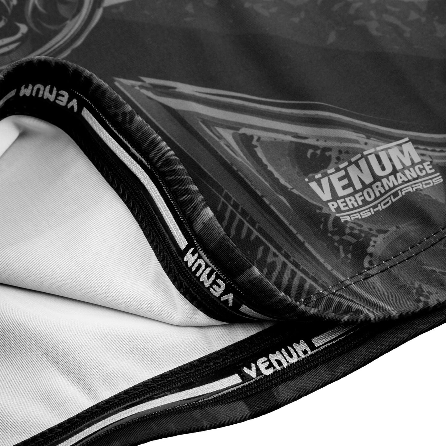 Rashguard Venum Gladiator 3.0 Manches longues - Noir/Noir - Exclusivité - product-type_T-Shirts de Compression