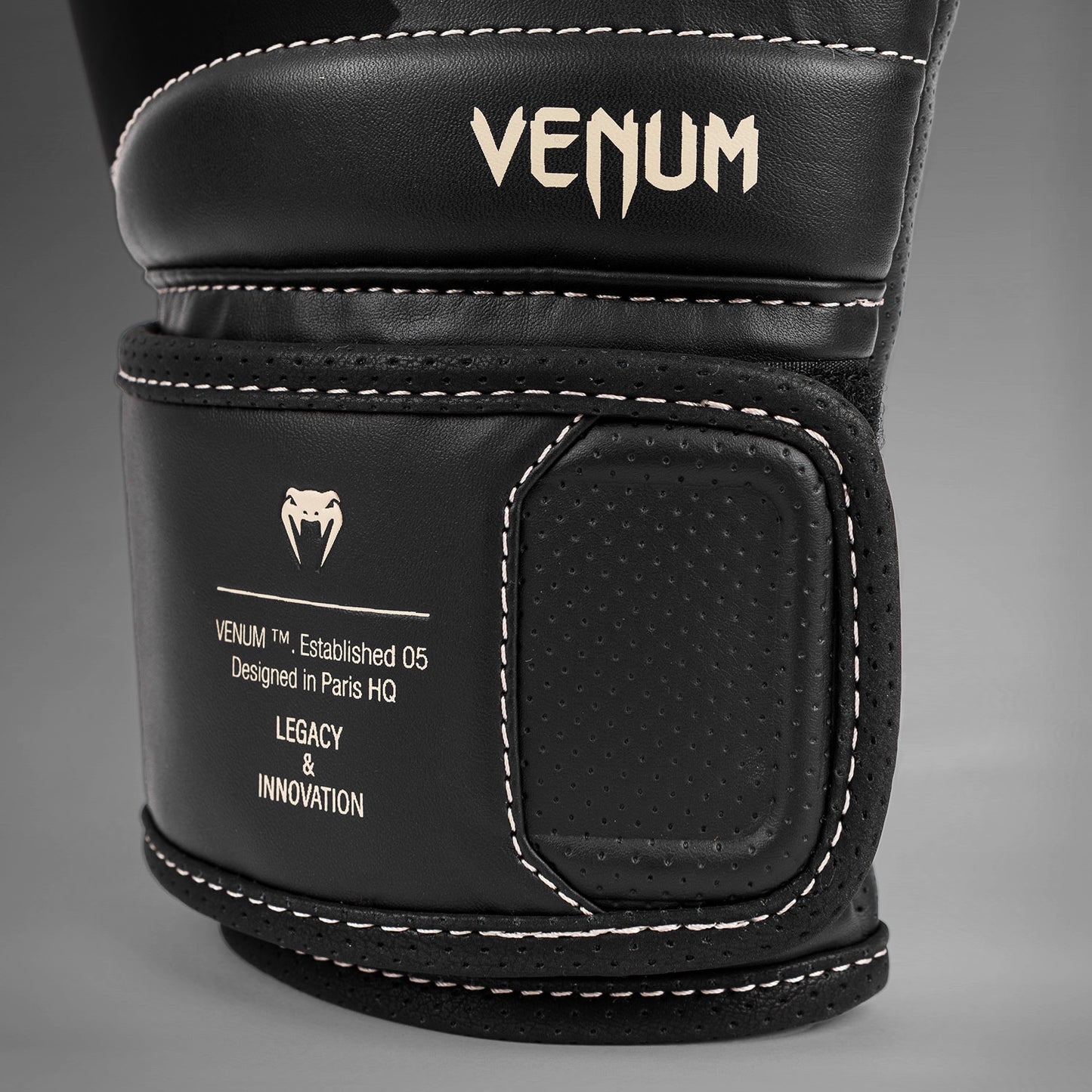 Gants de boxe Venum Impact Evo - Noir - product-type_Gants de boxe