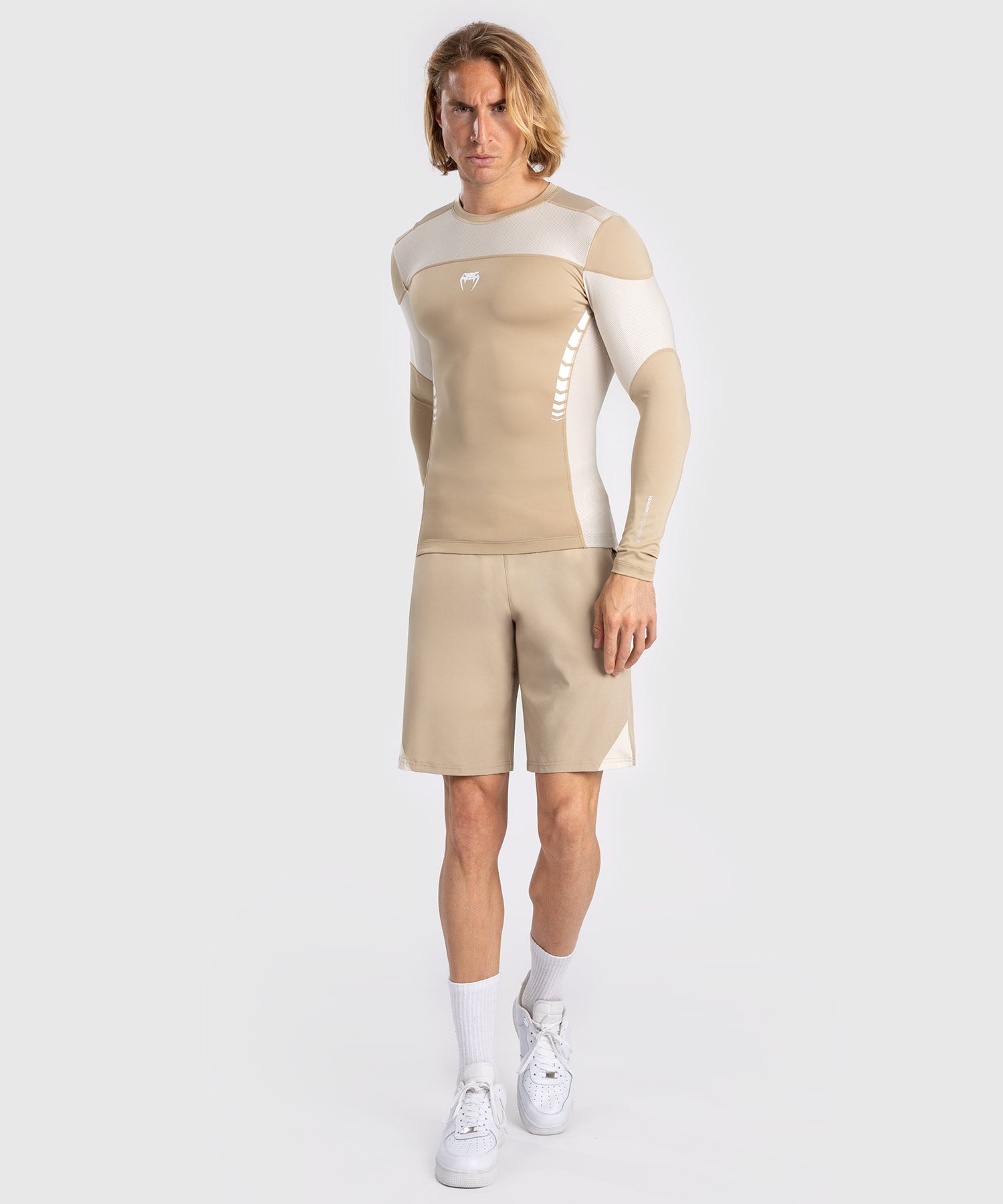 Rashguard À Manches Longues pour Hommes Venum Tempest - Beige/Sable - product-type_T-Shirts de Compression
