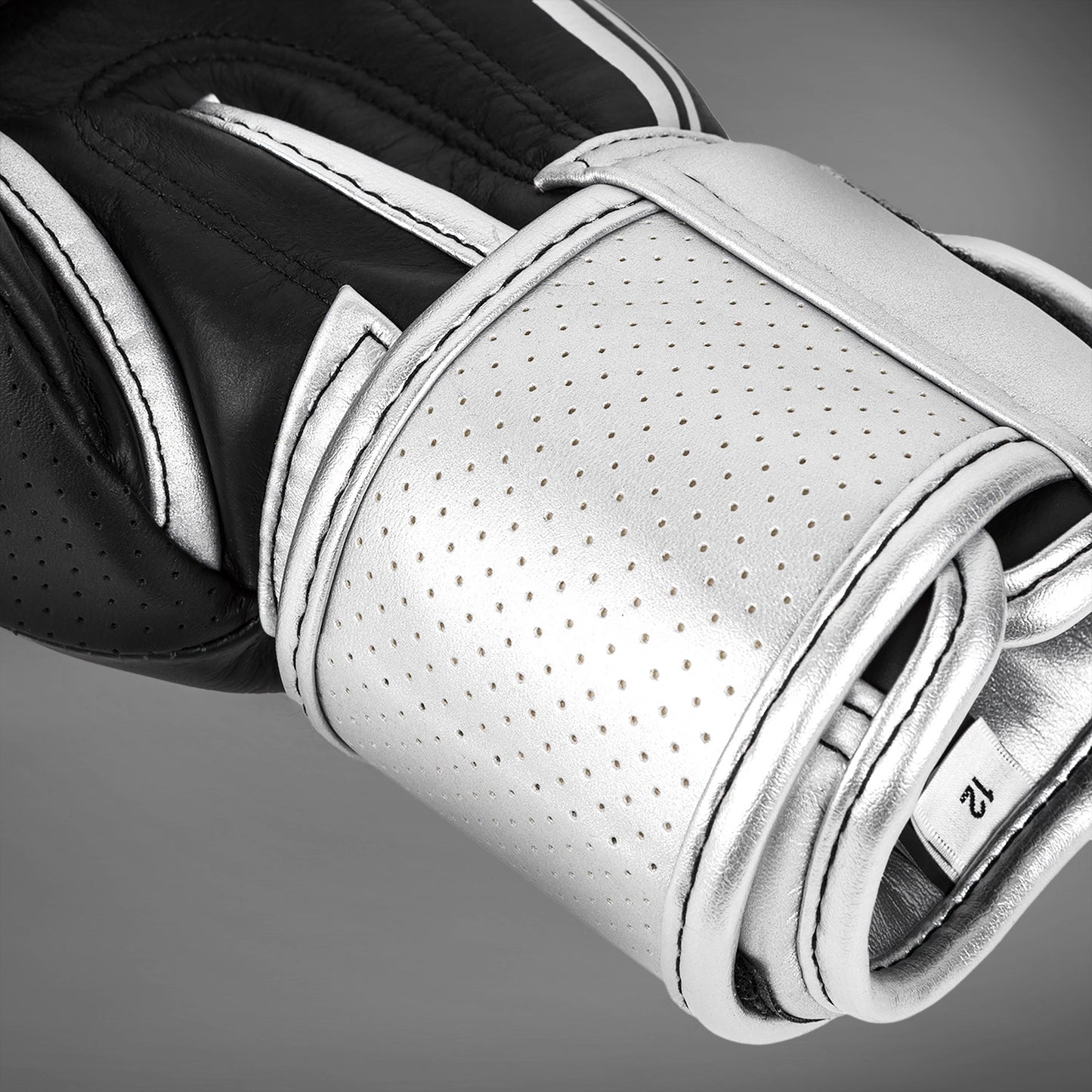 Gants de boxe Venum Power 2.0 - Noir/Argent - product-type_Gants de boxe