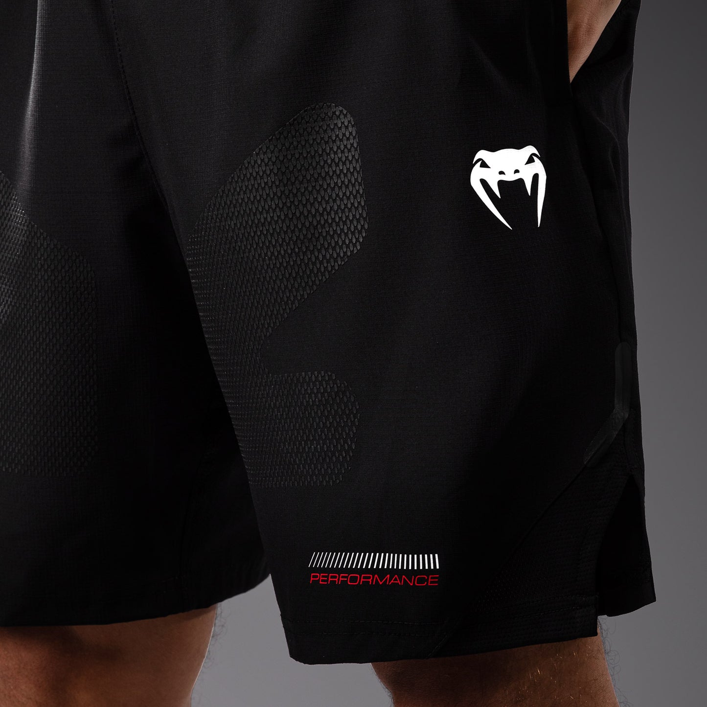 Short d'entraînement Venum Tactical XT- Noir/Rouge Feu - product-type_Shorts de training