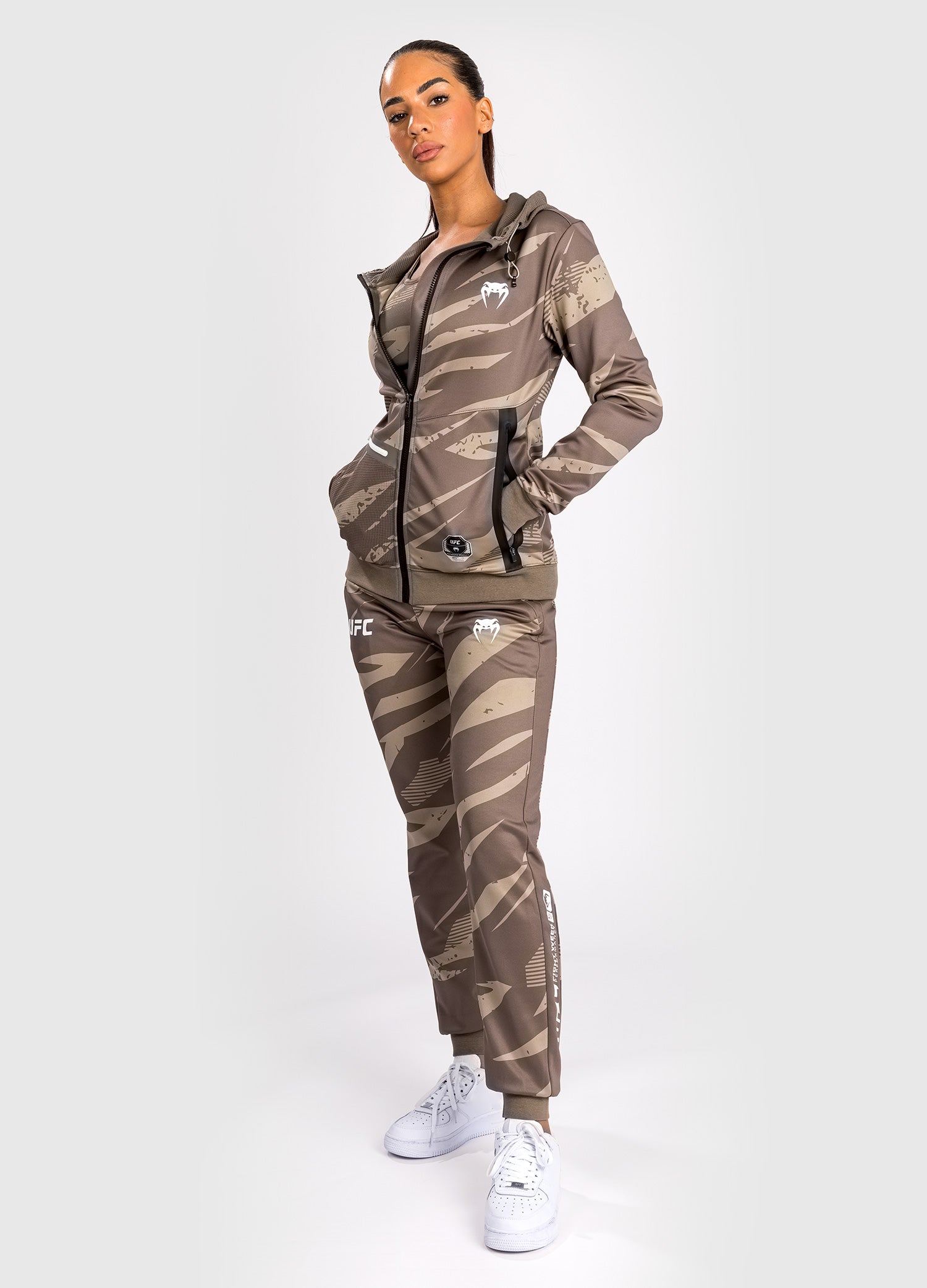 Veste À Capuche Zippé pour Femmes UFC Adrenaline by Venum Fight Week - Desert Camo - product-type_Sweatshirts