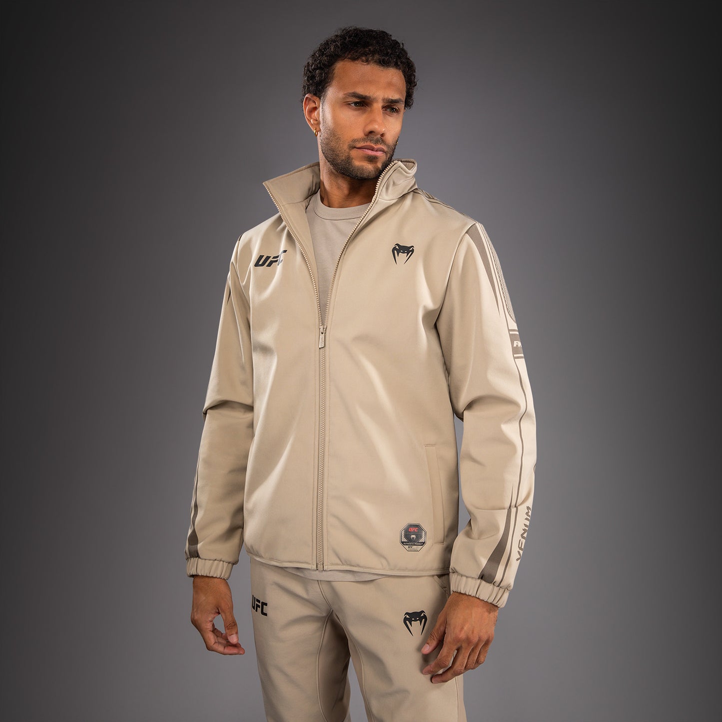 Sweat à Capuche Zippé pour Homme Venum UFC Unity by Venum Authentic Fight Week - Sable
