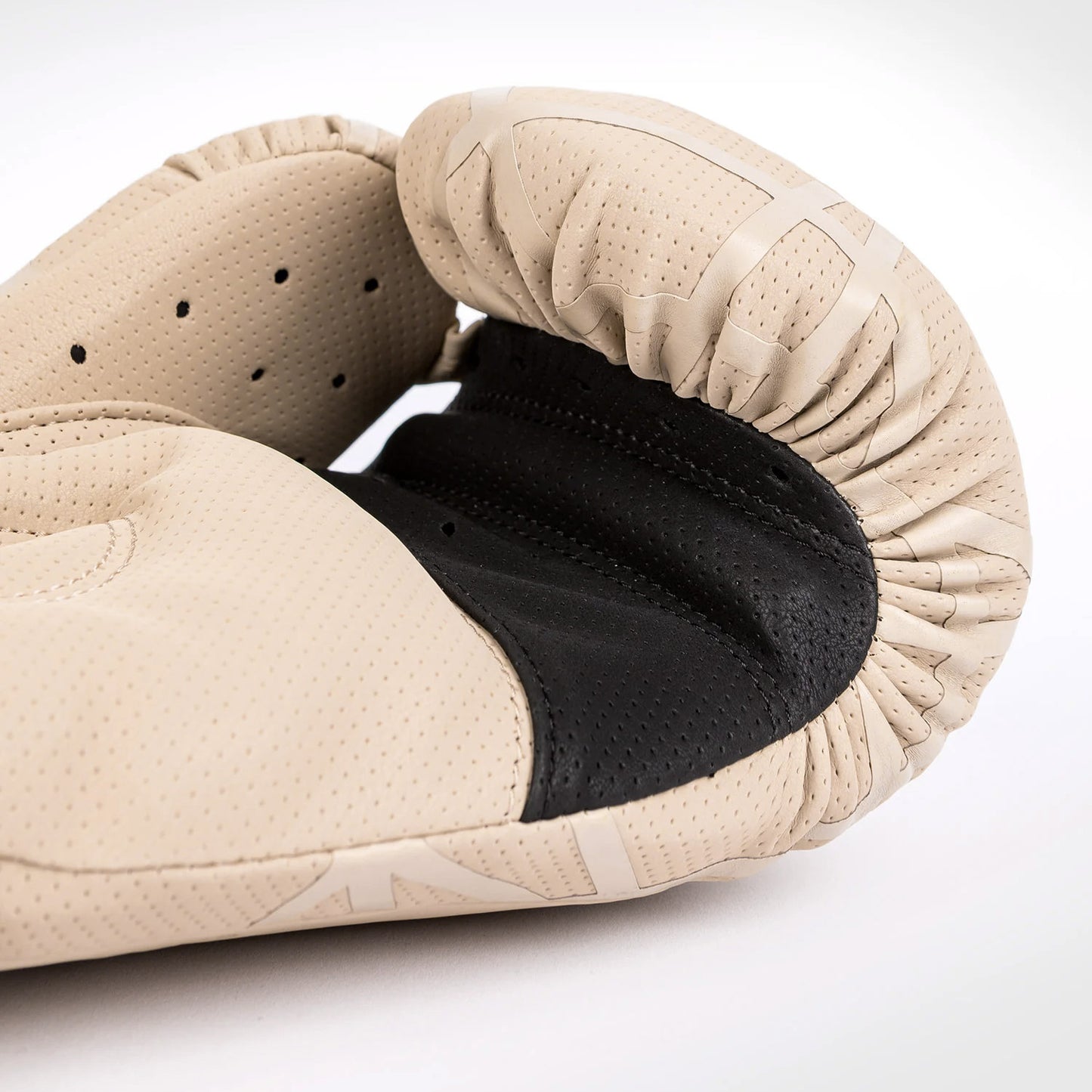 Gants de boxe Venum Tecmo 2.0 - Beige - product-type_Gants de boxe