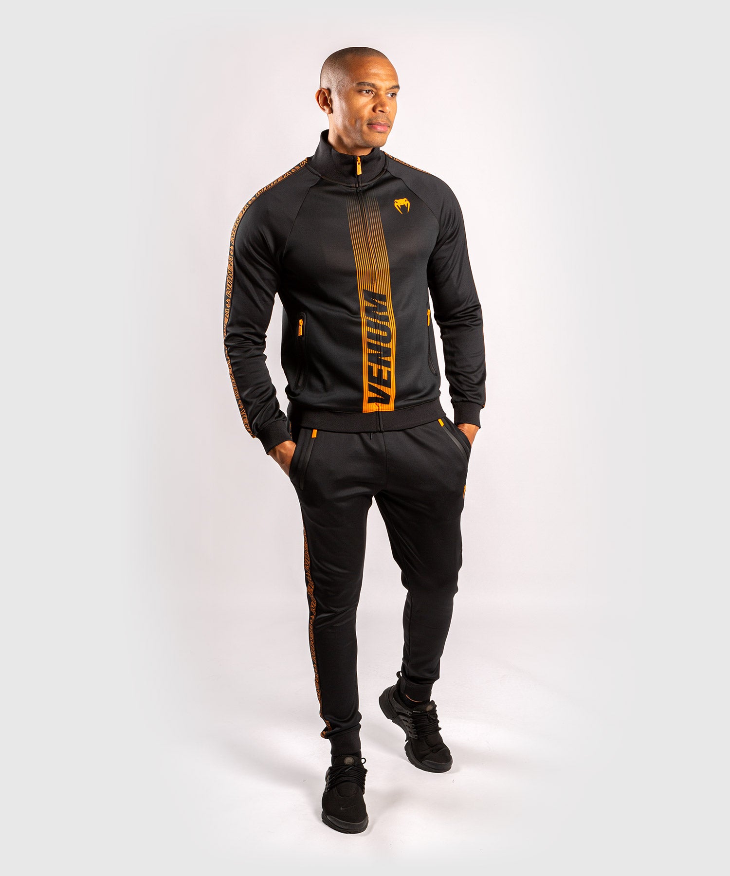Pantalon de Jogging Venum Club 212 – Noir/Orange - product-type_Pantalons de jogging