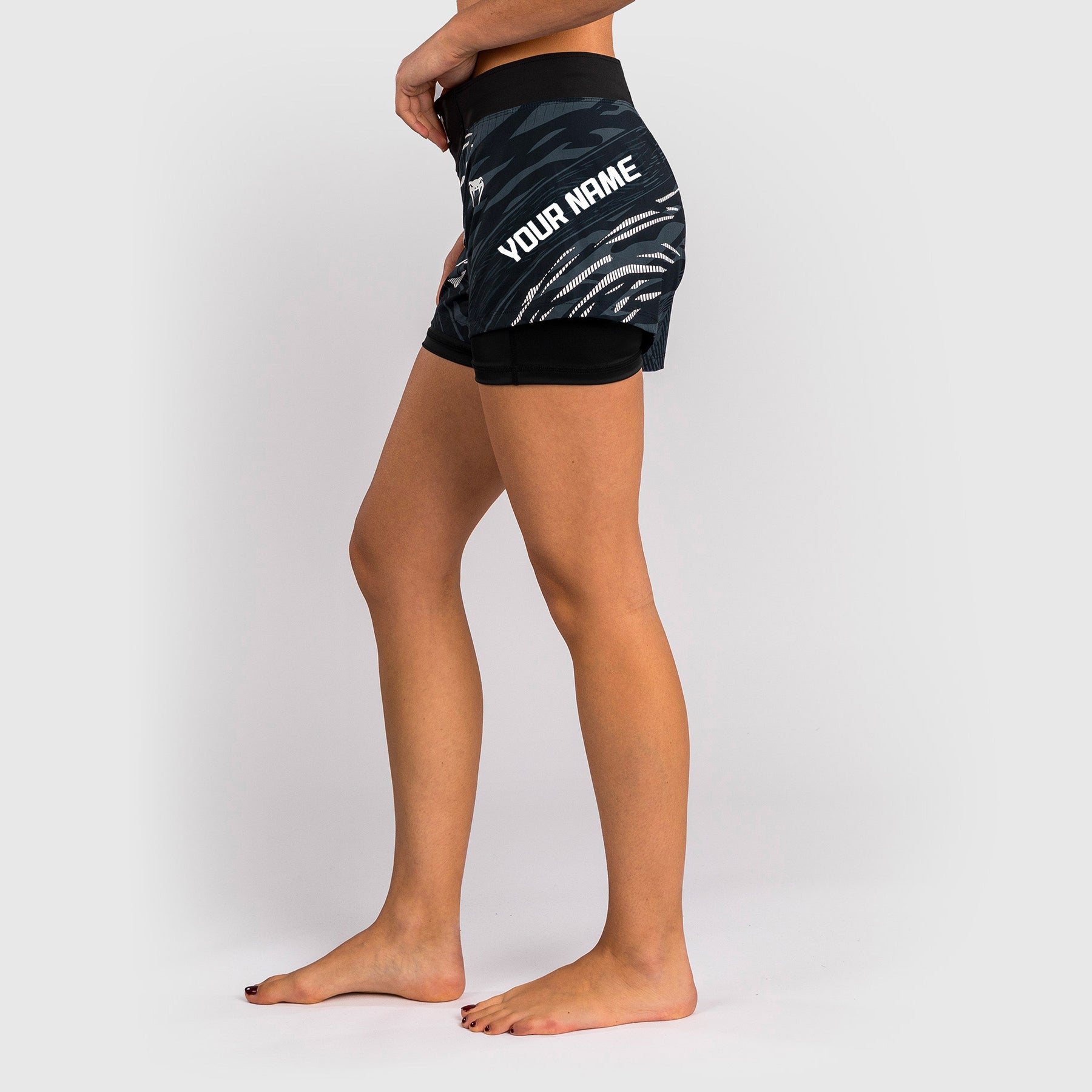Shorts de Combat pour Femmes UFC Fusion by Venum Personnalisé Authentic Fight Night - Noir - product-type_Shorts de MMA