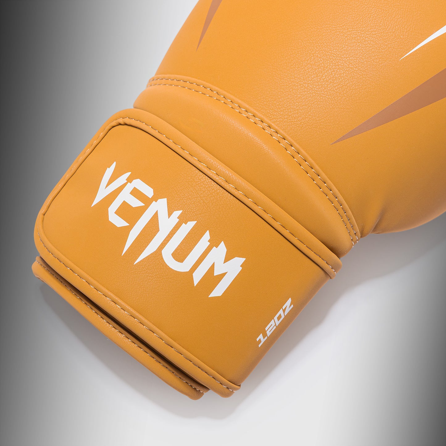 Gants de boxe Venum Hurricane – Havana/Blanc