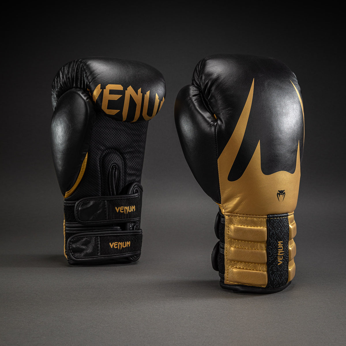 Gants de Boxe Venum Reverso – Noir/Or