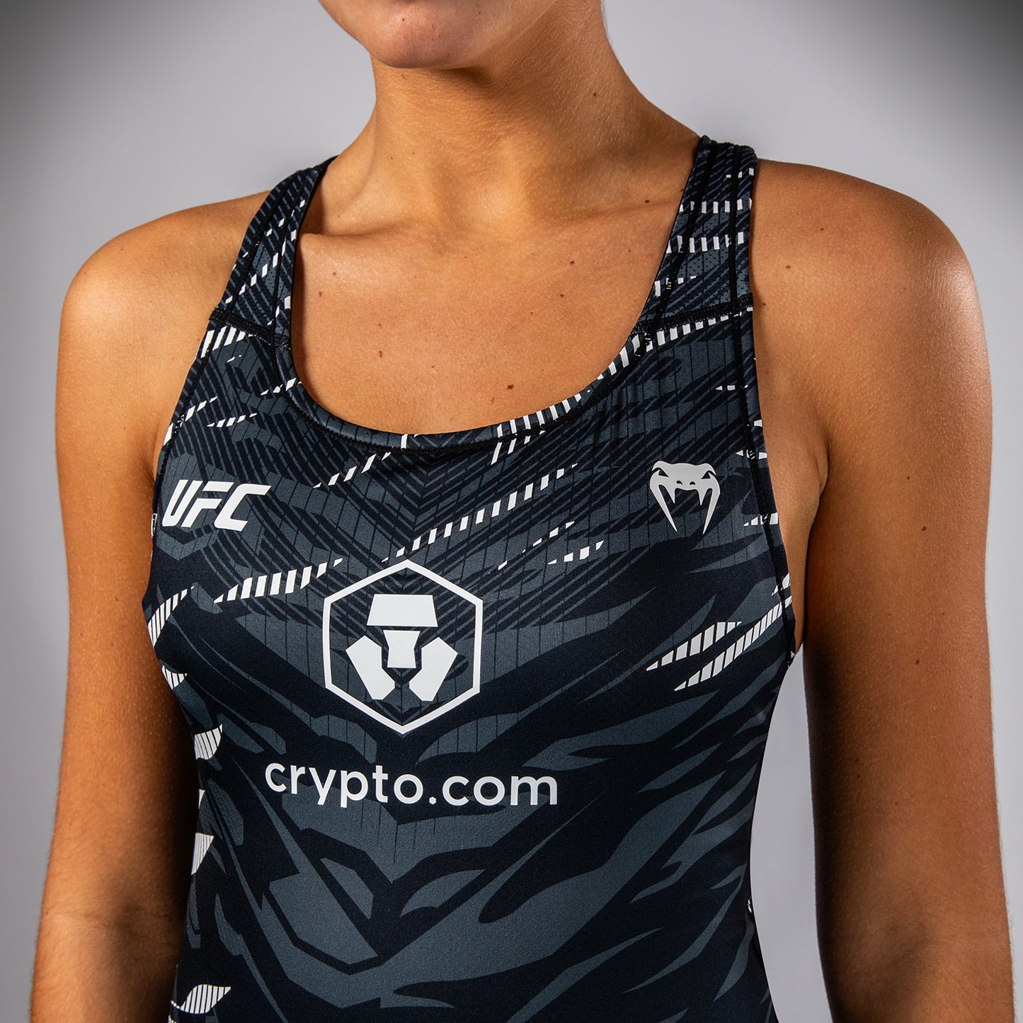 Haut ajusté avec Brassière Intégré pour Femmes UFC Fusion by Venum Authentic Fight Night - Noir - product-type_Brassières de sport