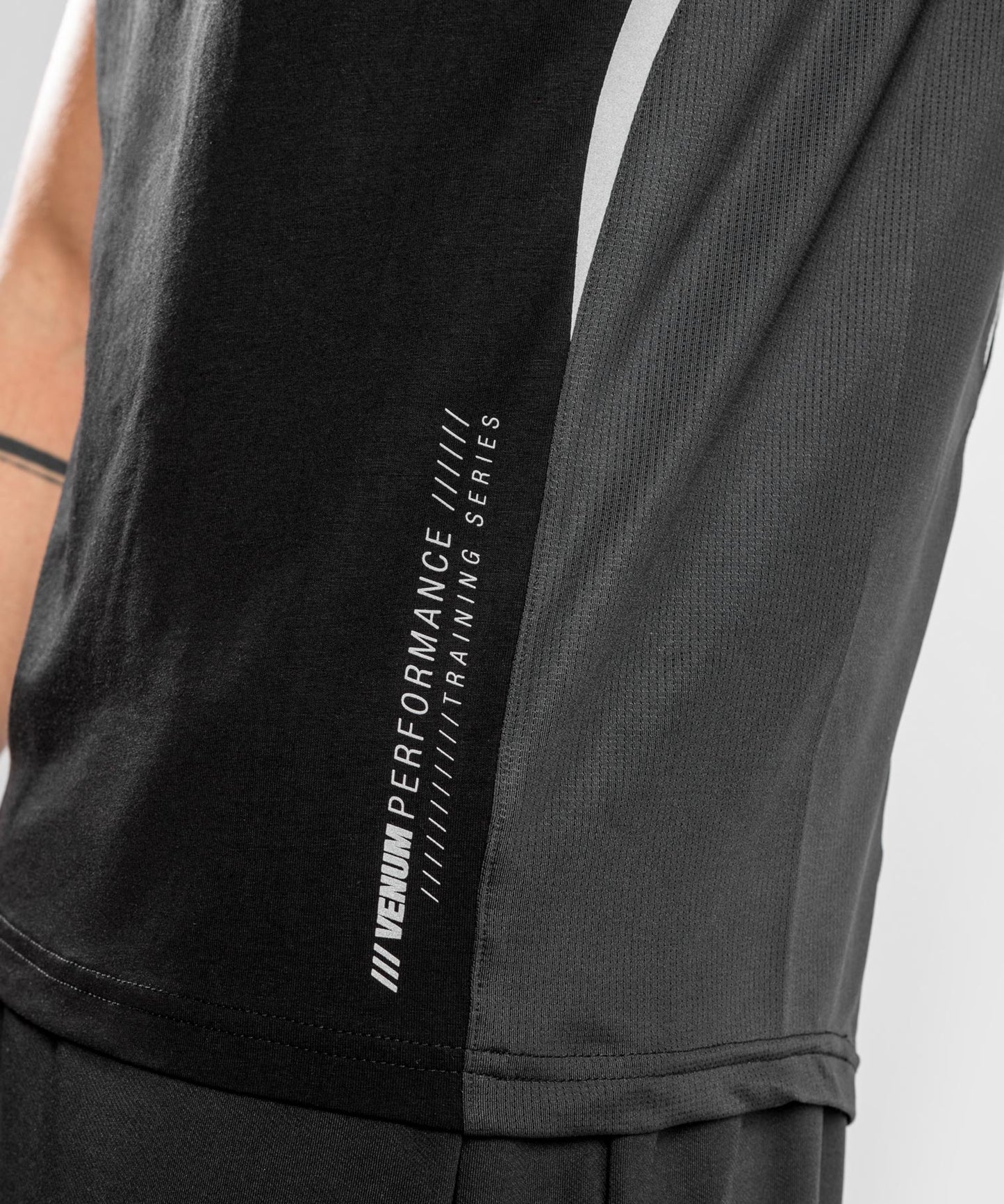T-shirt Venum Tempest 2.0 – Noir/Gris - T-shirts