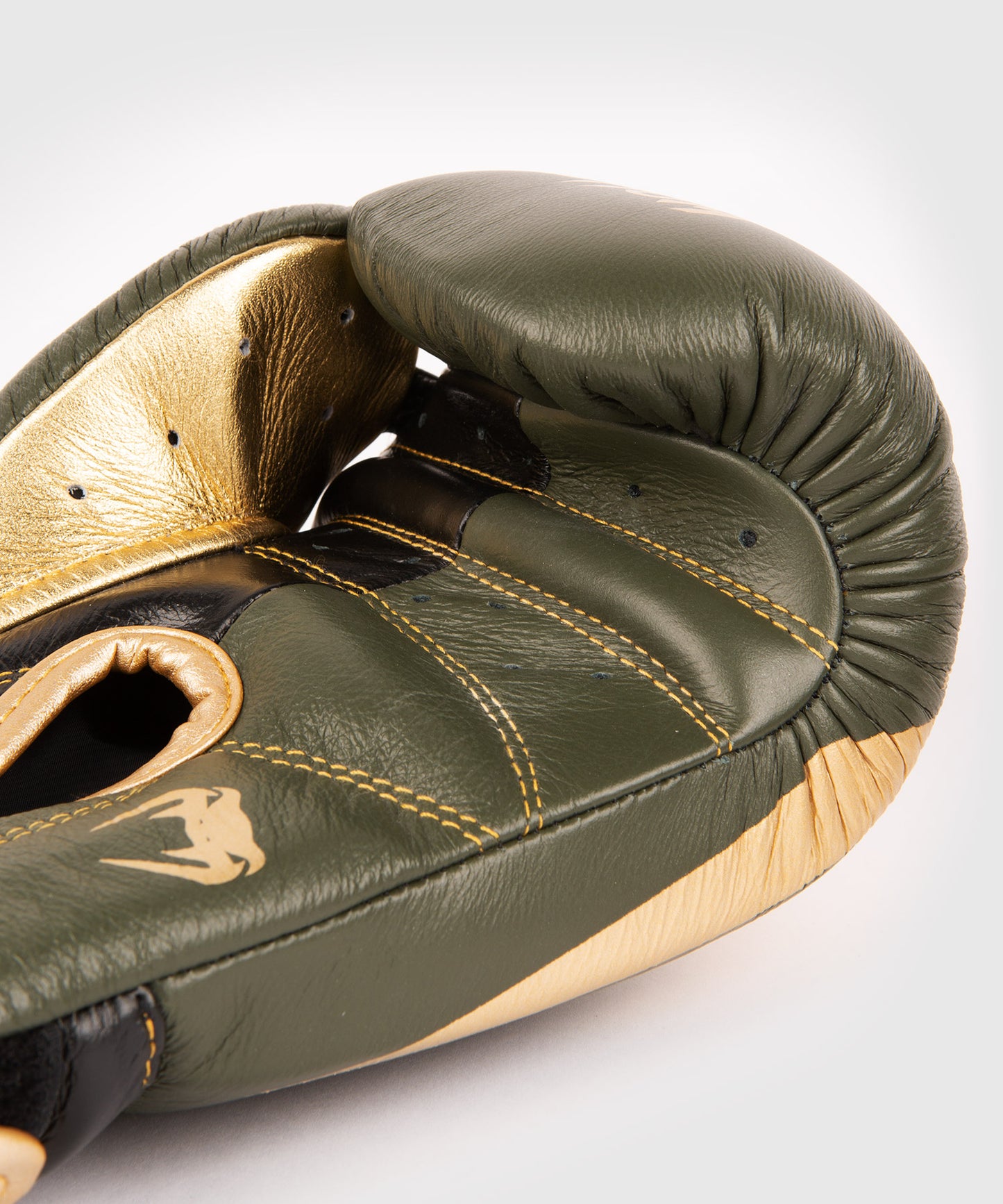 Gants de boxe pro Venum Giant 2.0 - Velcro - Kaki/Or - Gants de boxe Pro