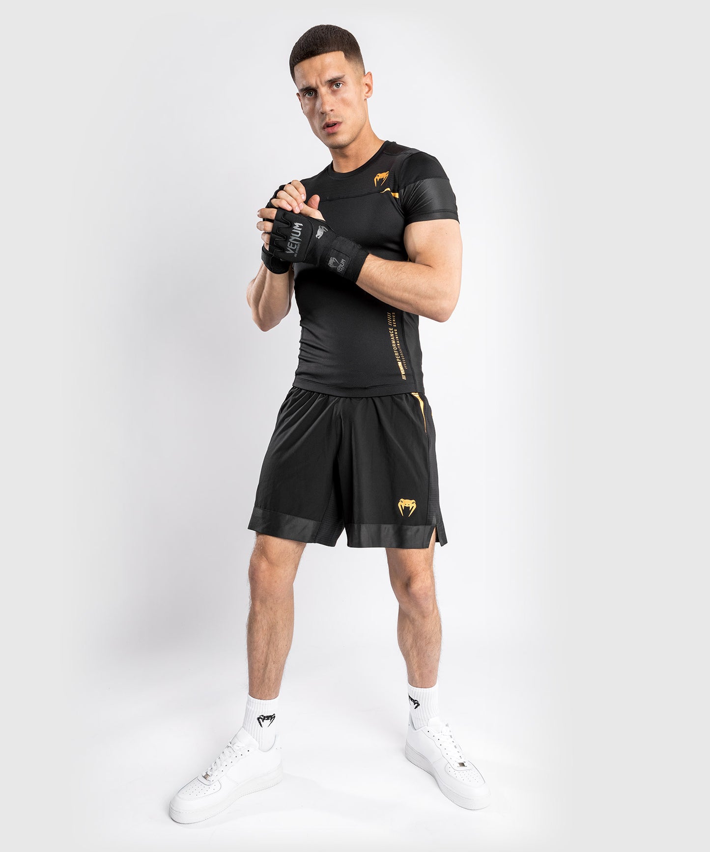 T-Shirt de compression Manches Courtes Venum tempest 2.0 – Noir/Or - T-shirts de compression