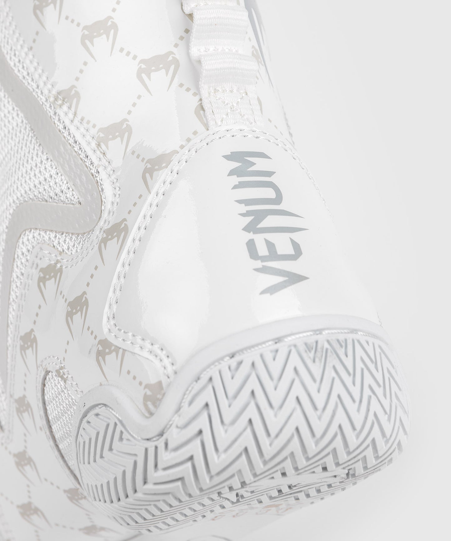 Chaussures de boxe Venum Elite Evo Monogram - Blanc/Blanc Cassé - Chaussures de boxe