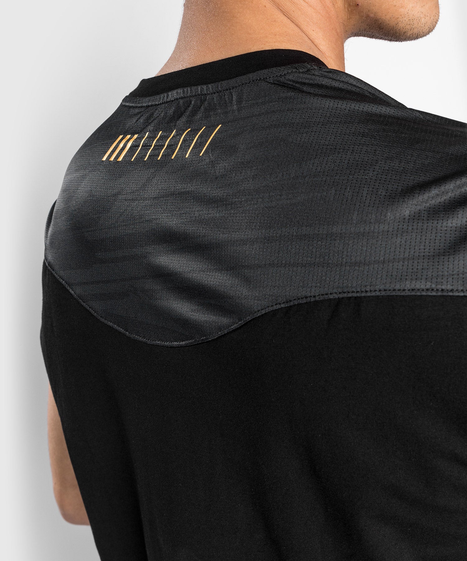 T-shirt Venum Tempest 2.0 – Noir/Or - T-shirts