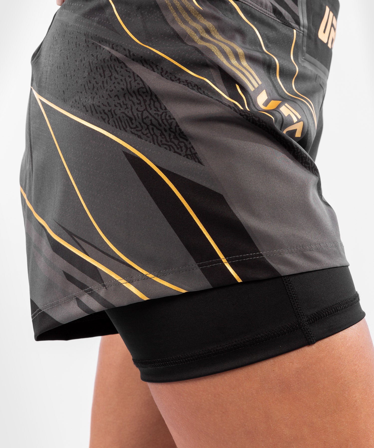 Fightshort Femme UFC Venum Authentic Fight Night - Coupe Courte - Champion - product-type_Shorts de MMA