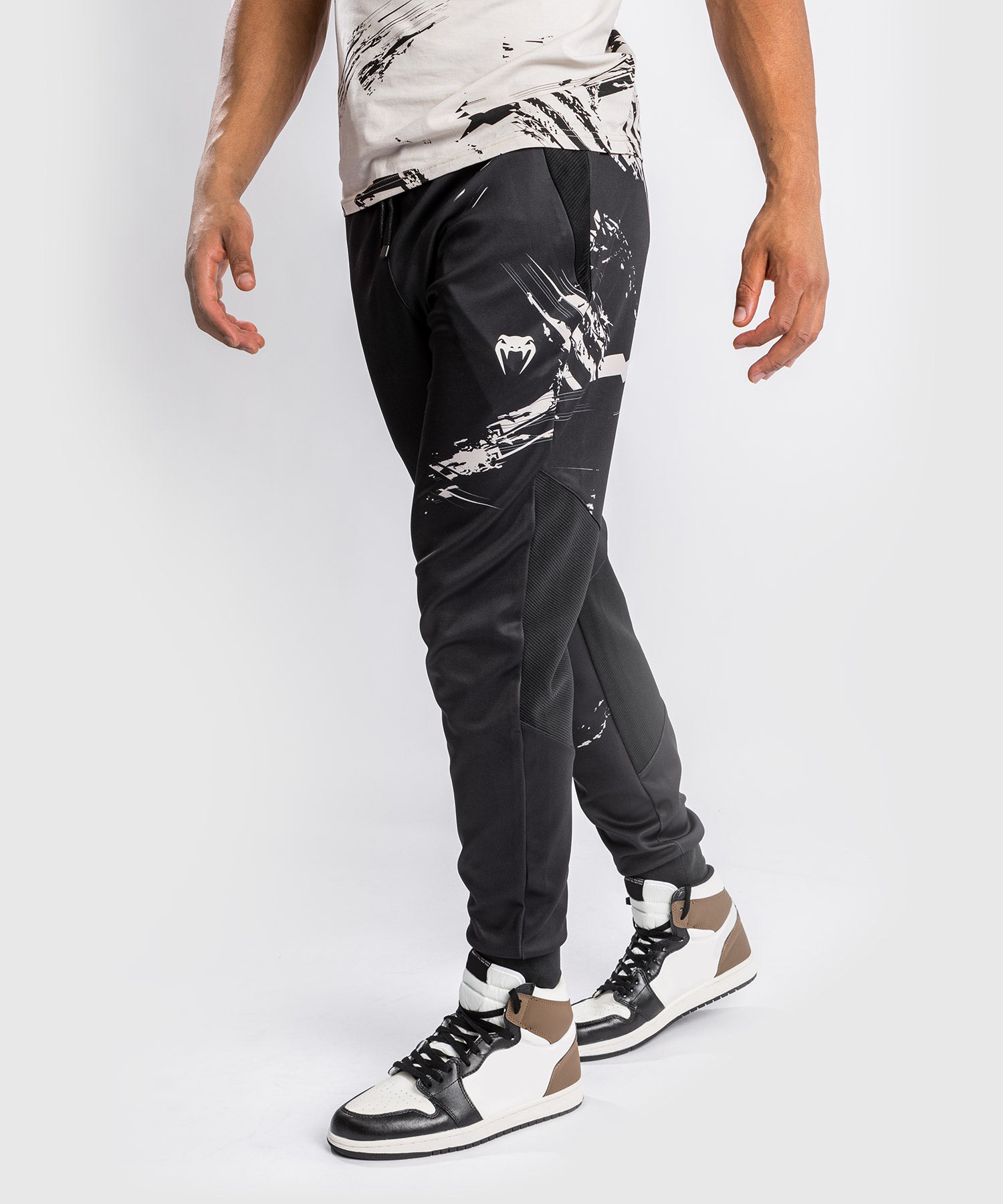 Pantalon de jogging UFC Venum Authentic Fight Week 2.0 - Noir/Sable - product-type_Pantalons de jogging