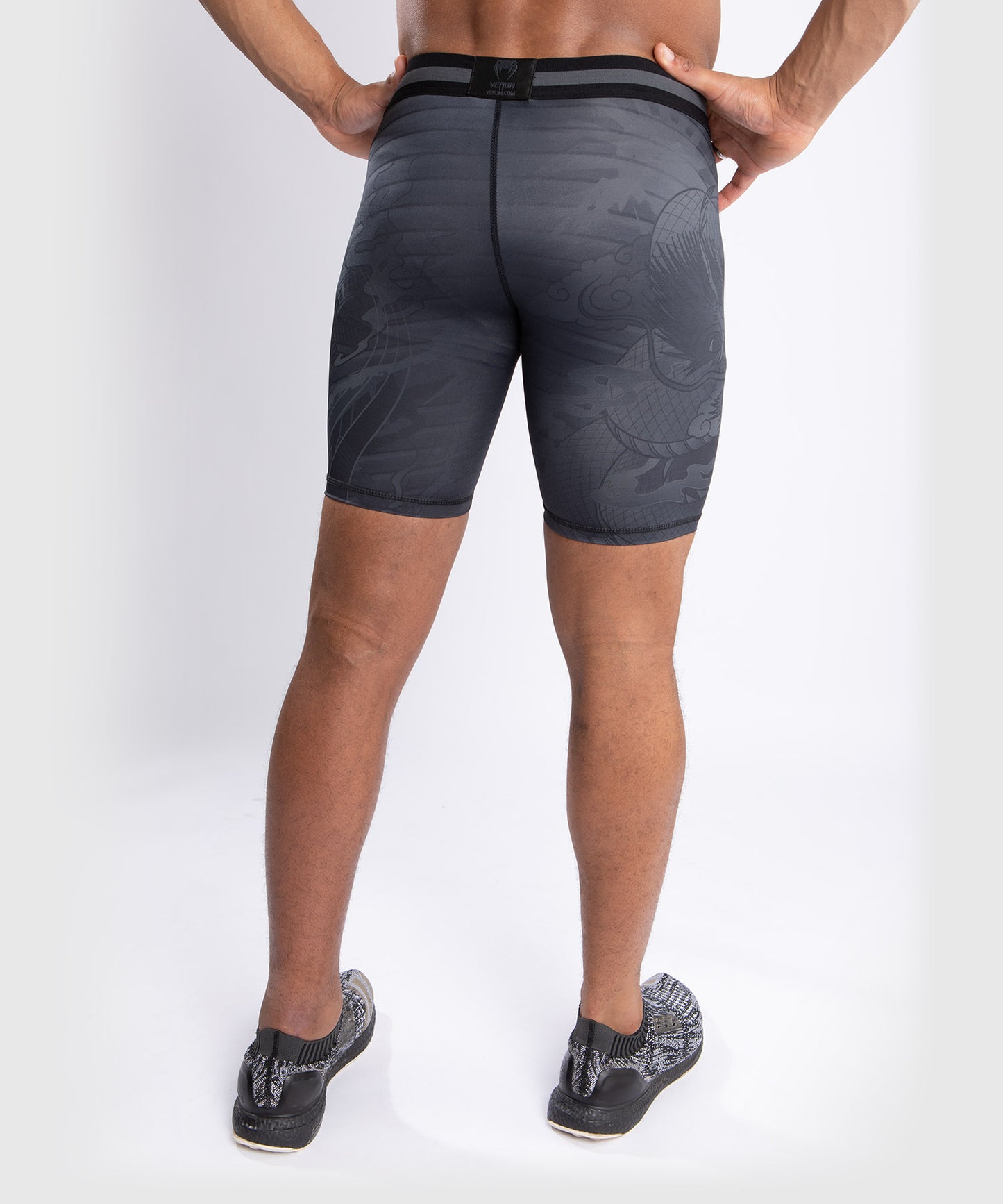 Short de Vale Tudo Venum YKZ21 – Noir/Noir - Shorts de compression