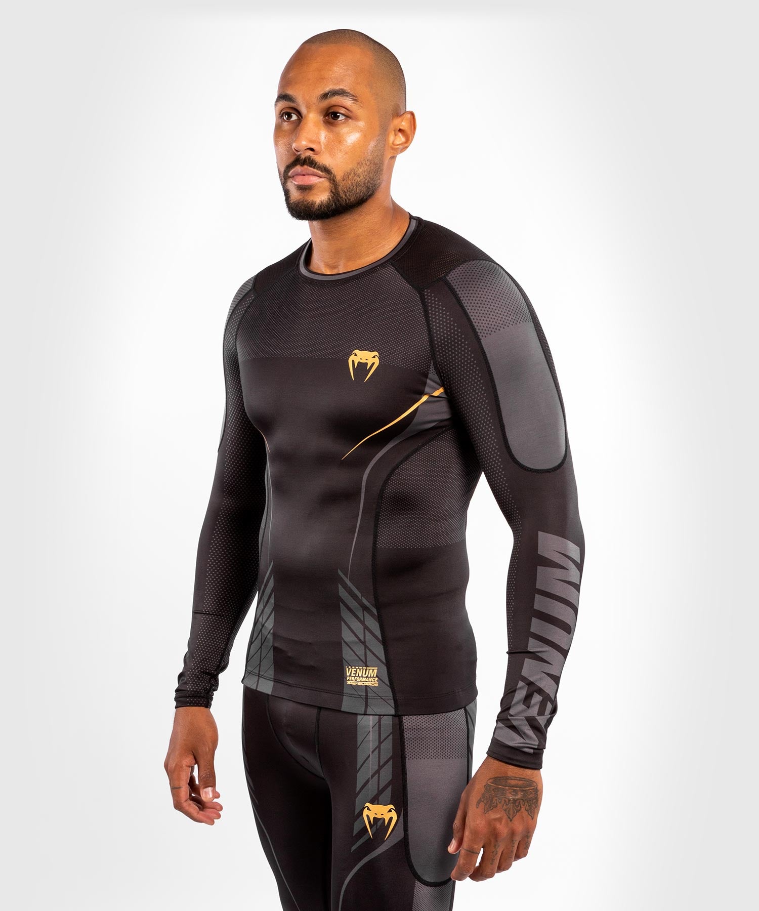 Tee shirt hotsell de compression