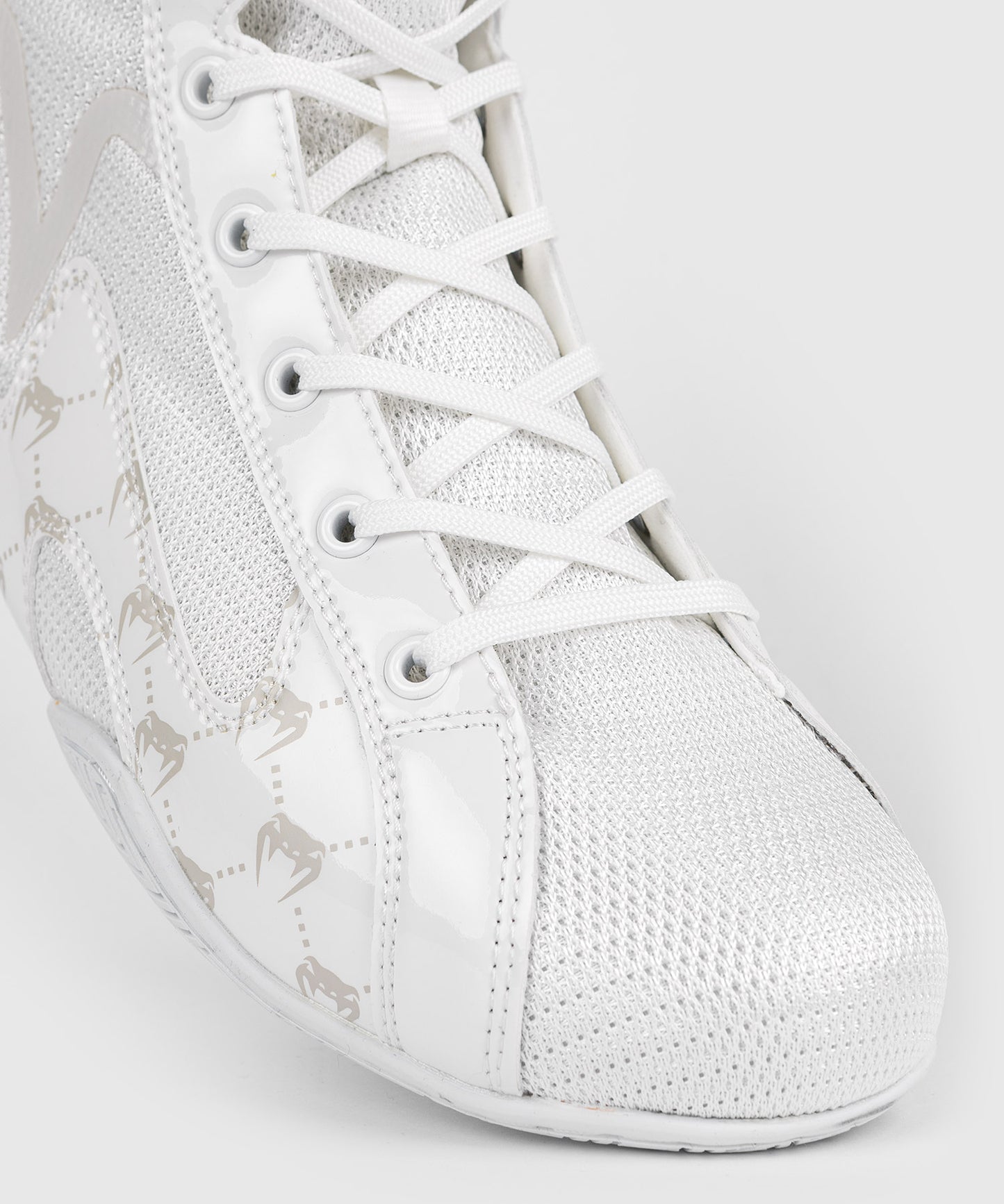 Chaussures de boxe Venum Elite Evo Monogram - Blanc/Blanc Cassé - Chaussures de boxe